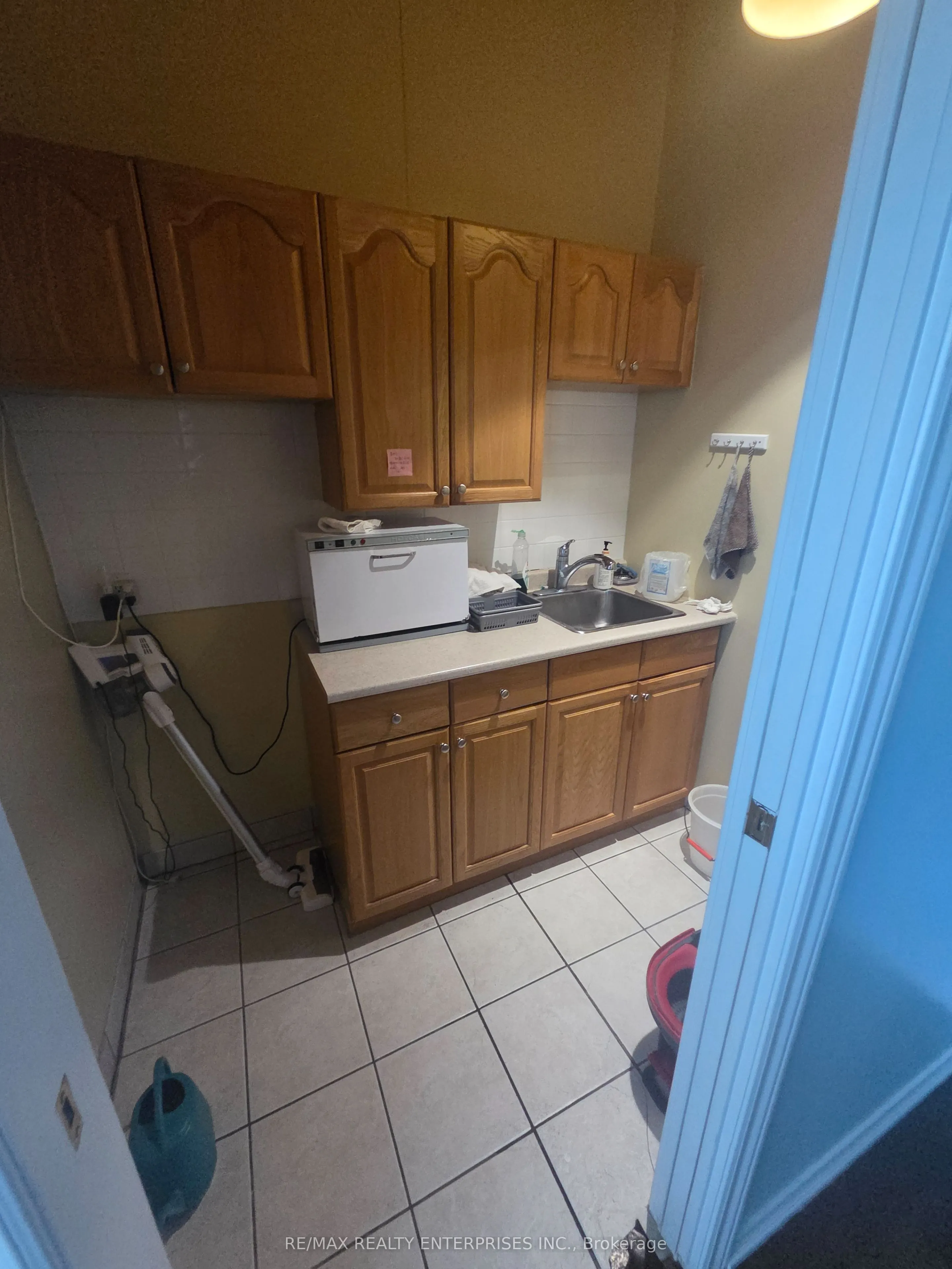 1020 Johnson's Lane #B1