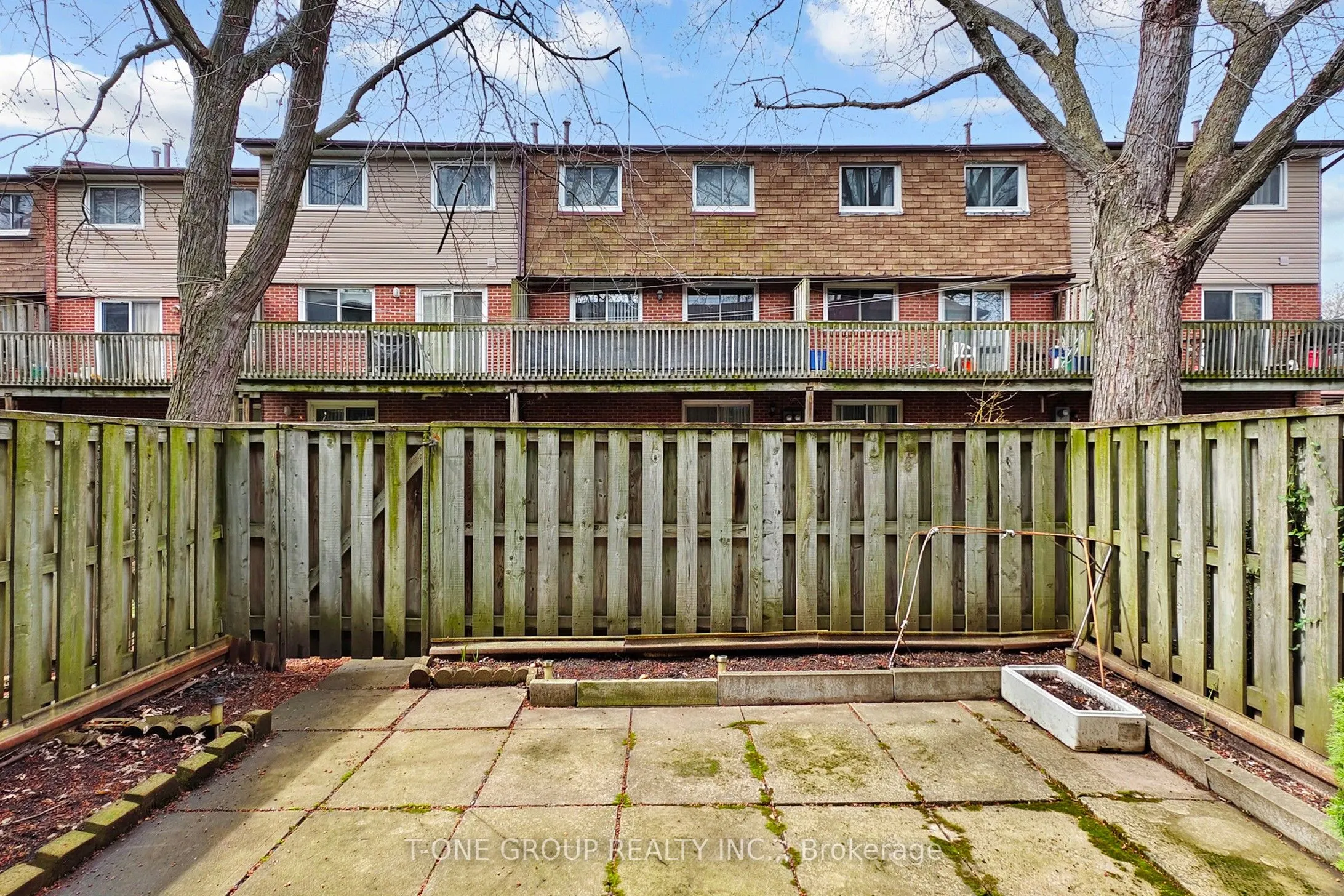 3025 Cedarglen Gate #75