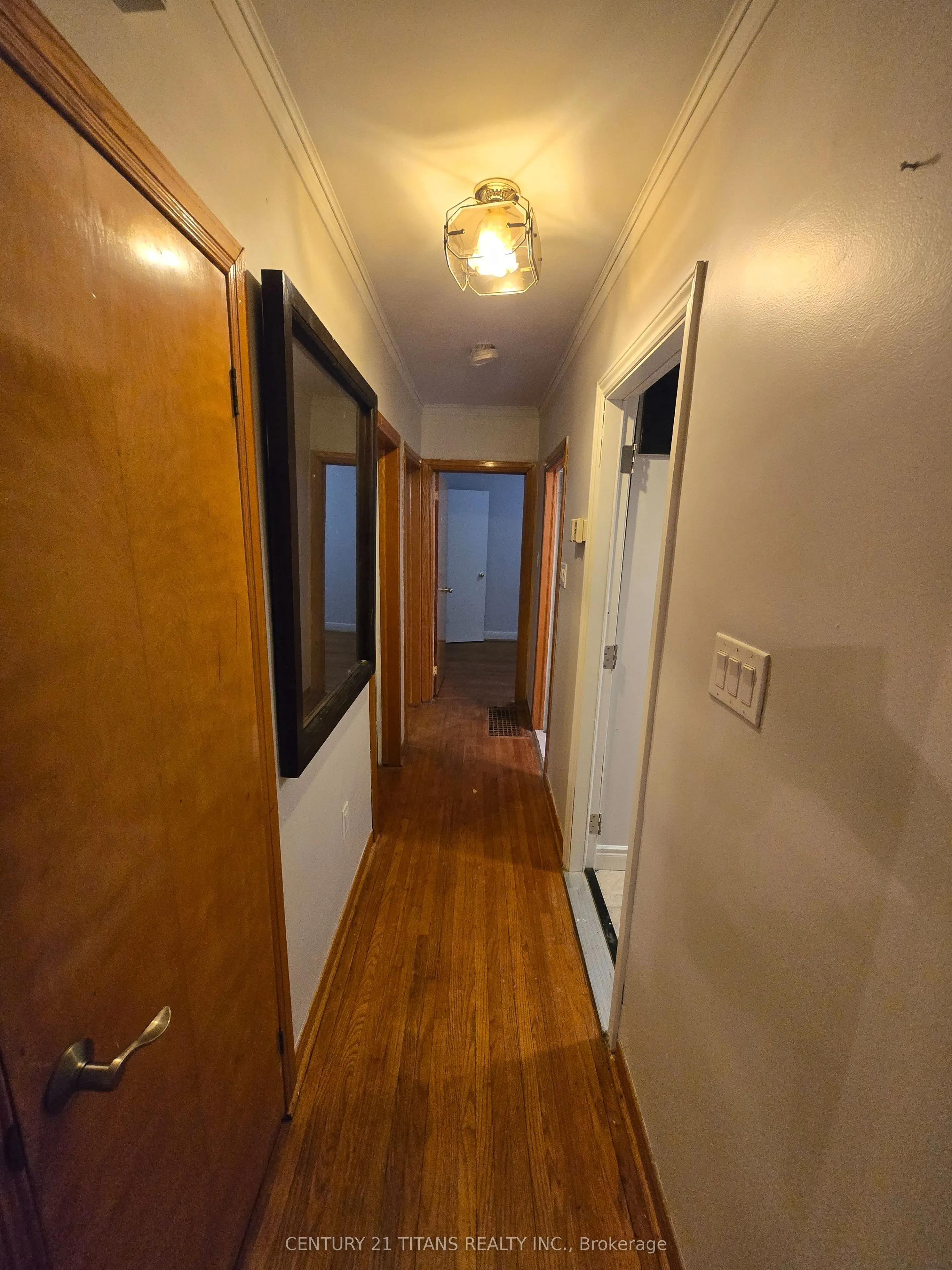 572 Exbury Crescent #Main