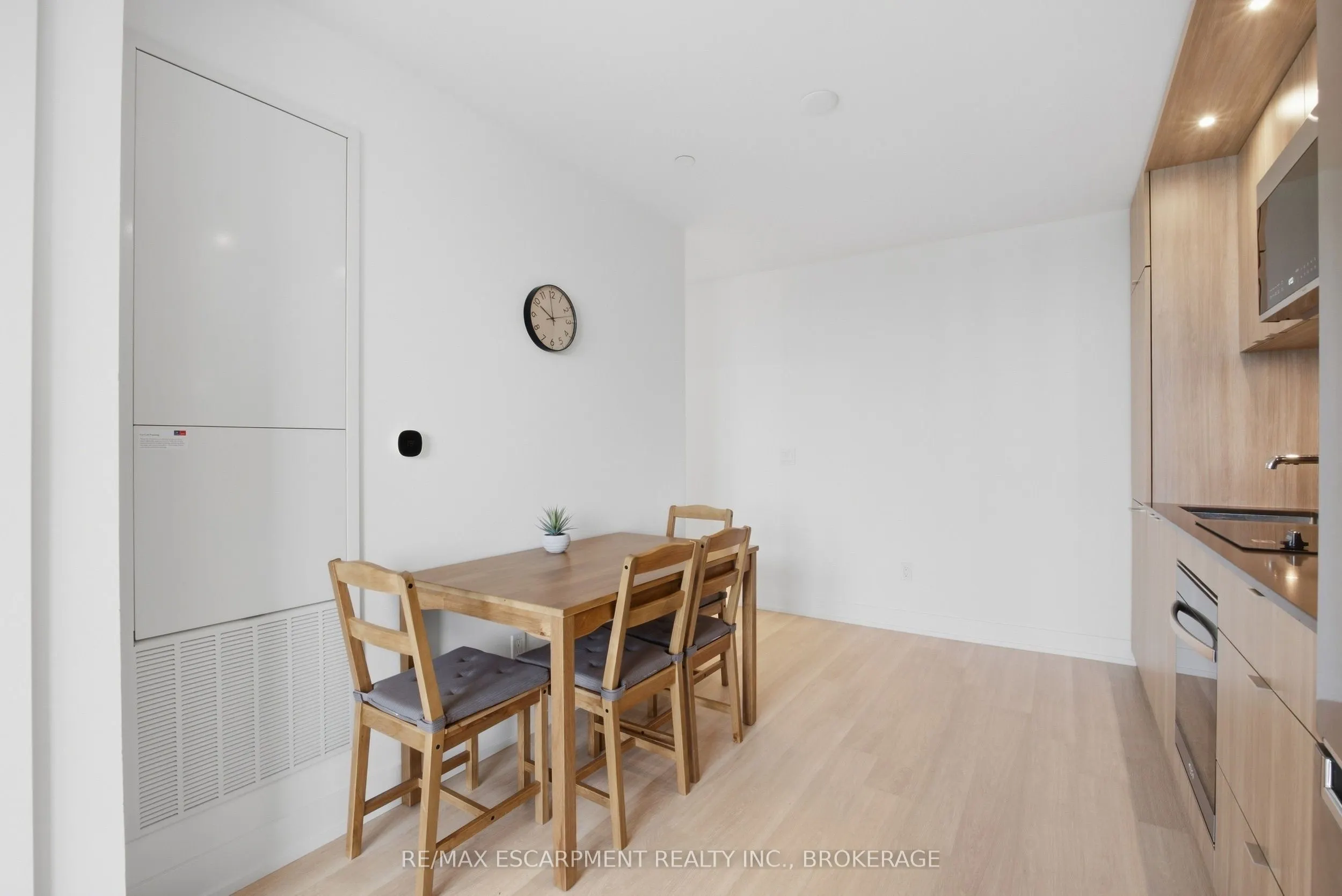 60 Central Park Road Way #2010