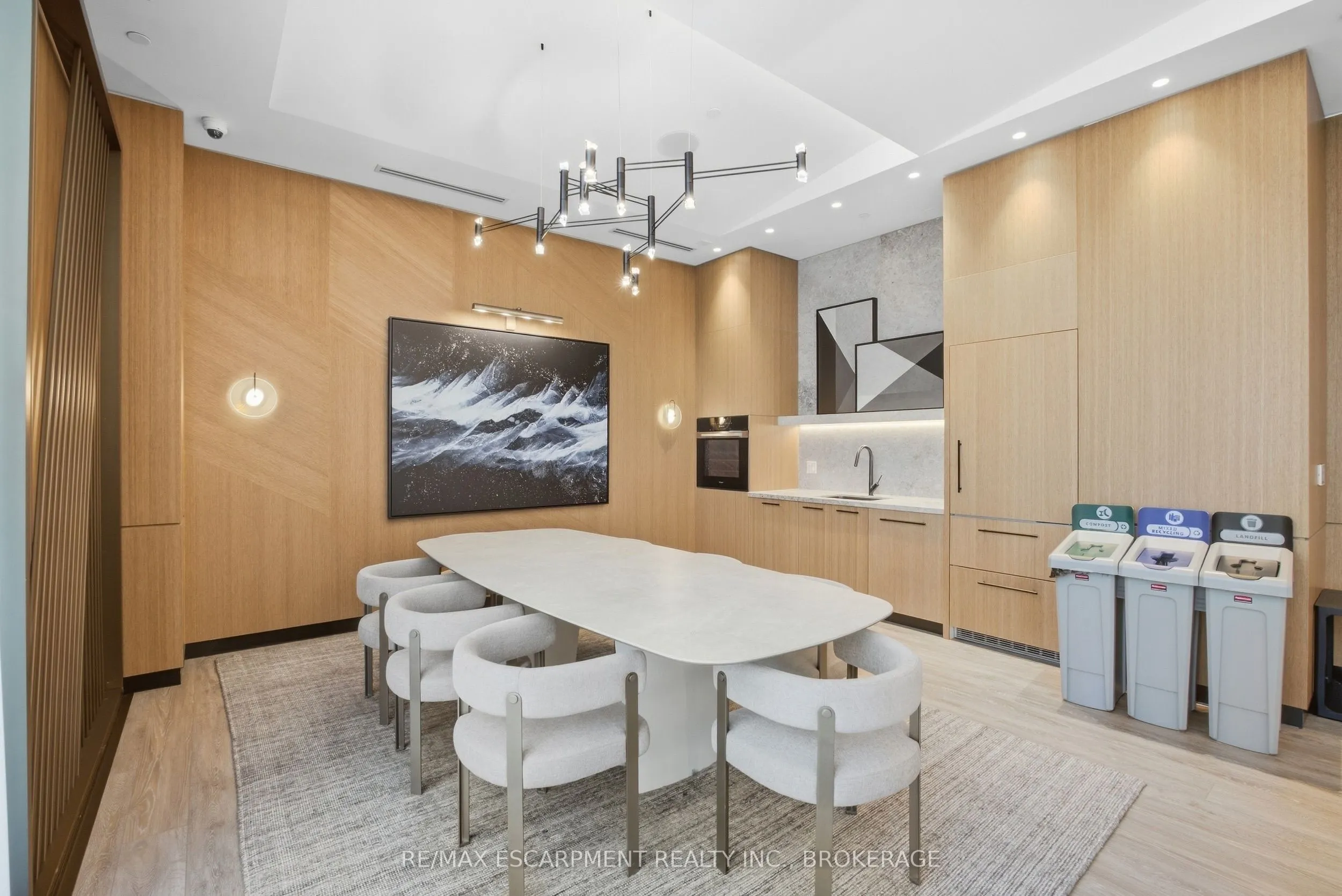 60 Central Park Road Way #2010