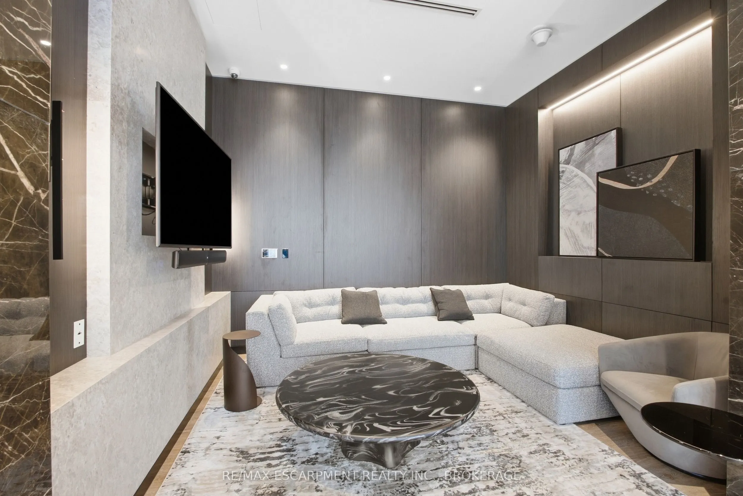 60 Central Park Road Way #2010