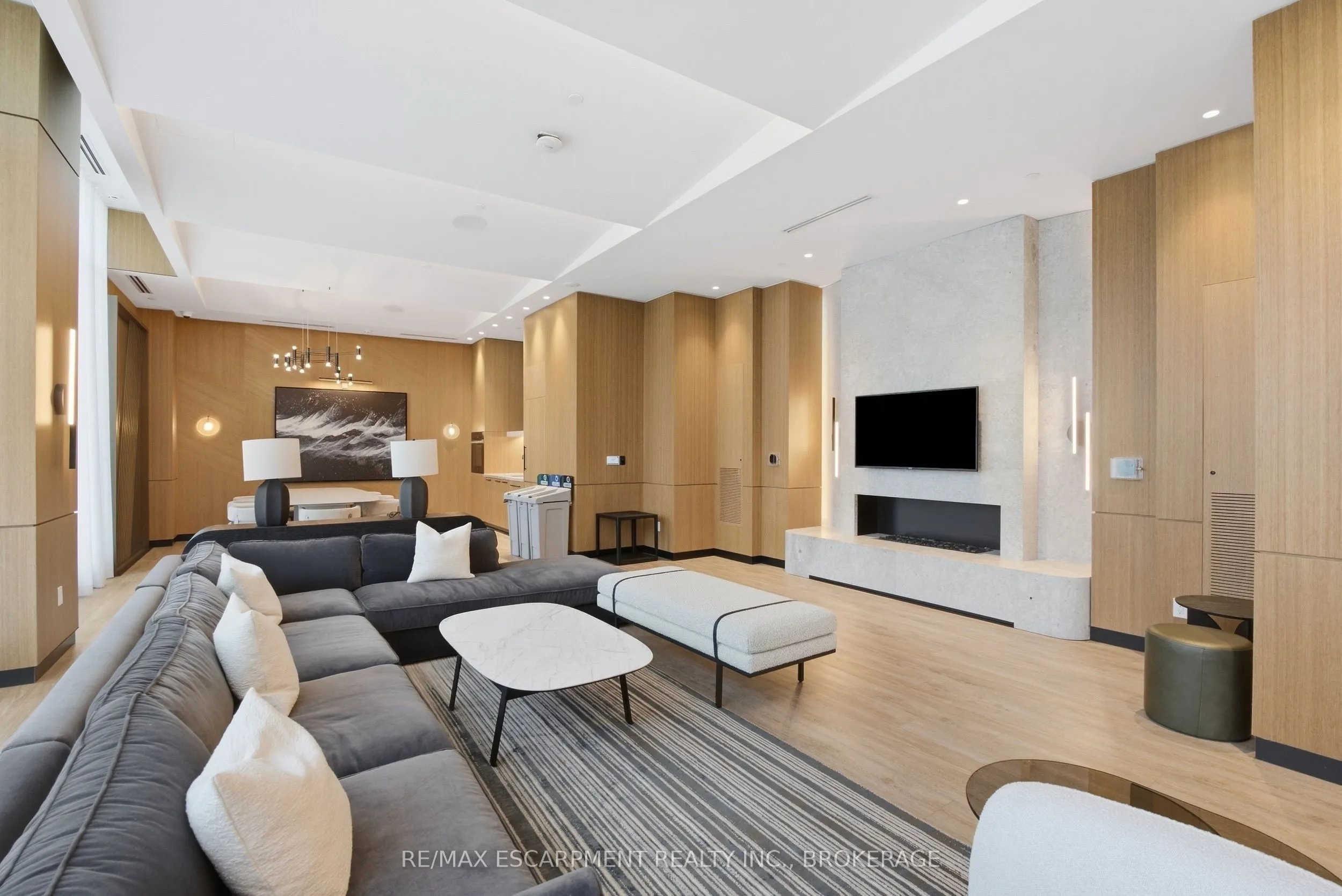 60 Central Park Road Way #2010
