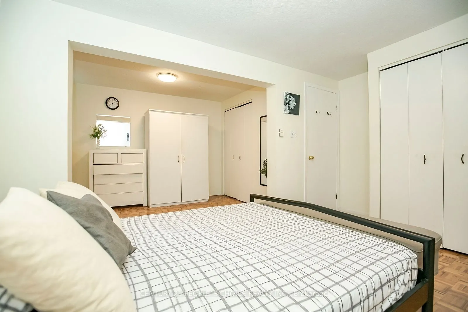 98 Darras Court #75