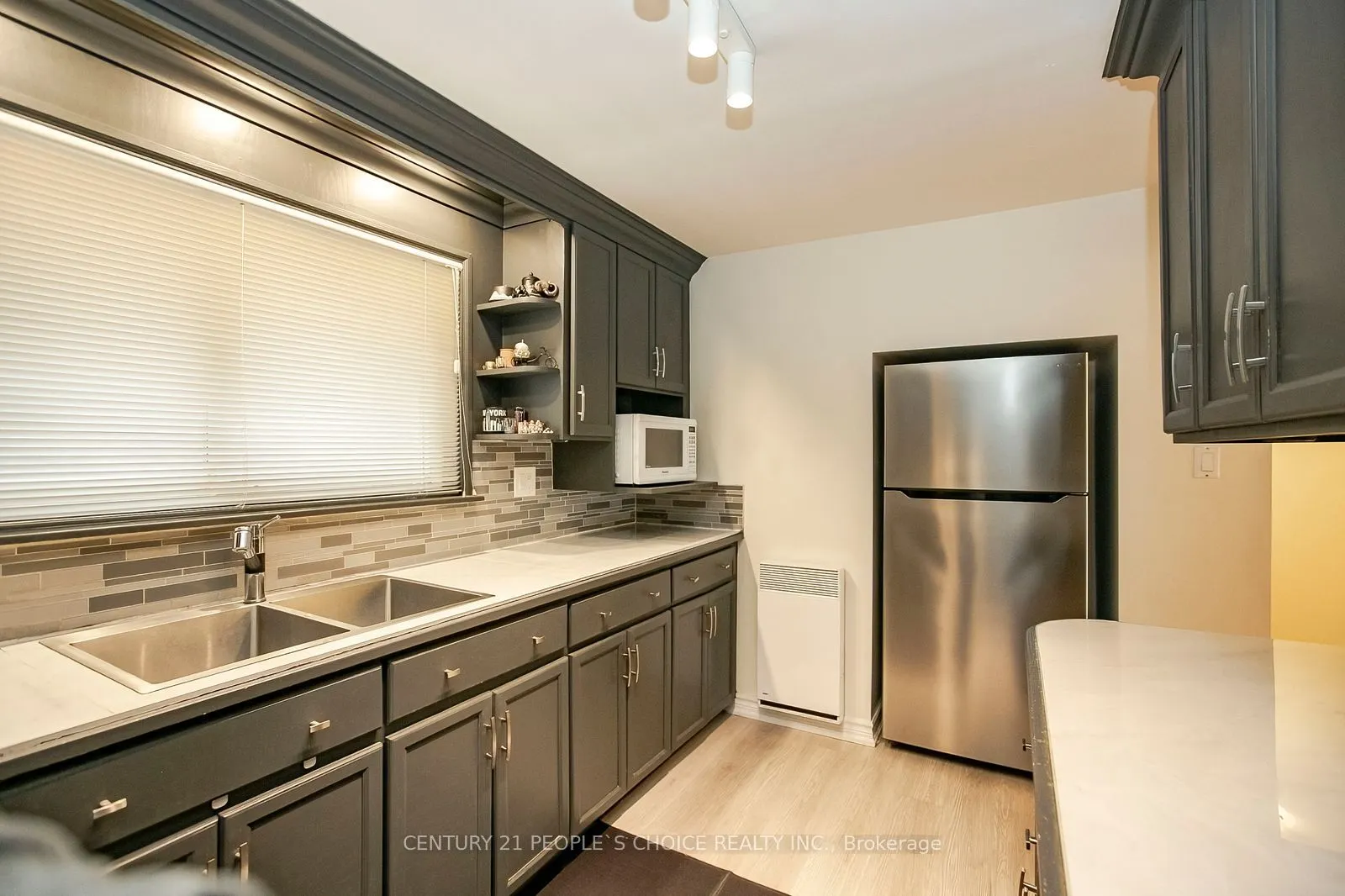 98 Darras Court #75