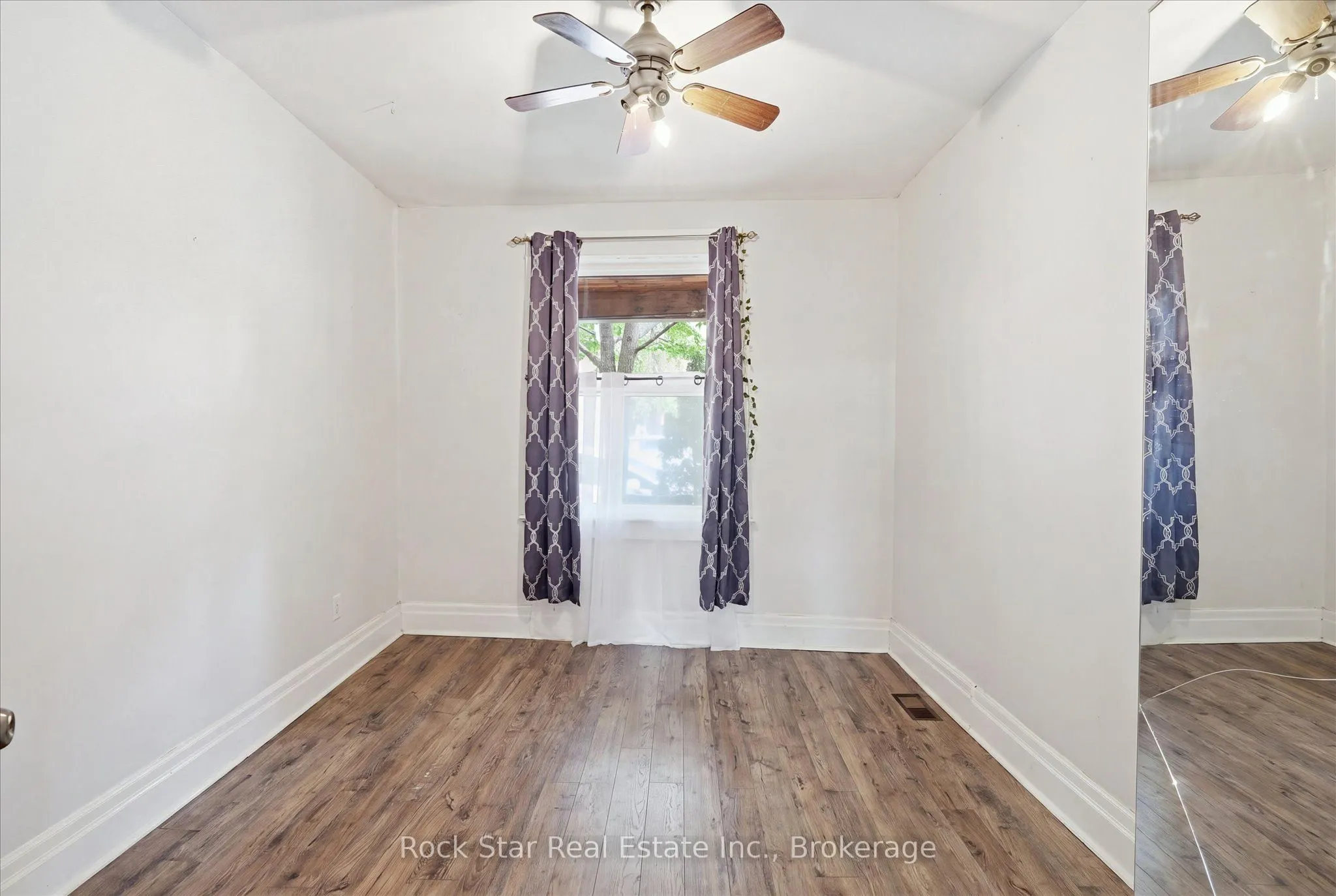1259 Davenport Road