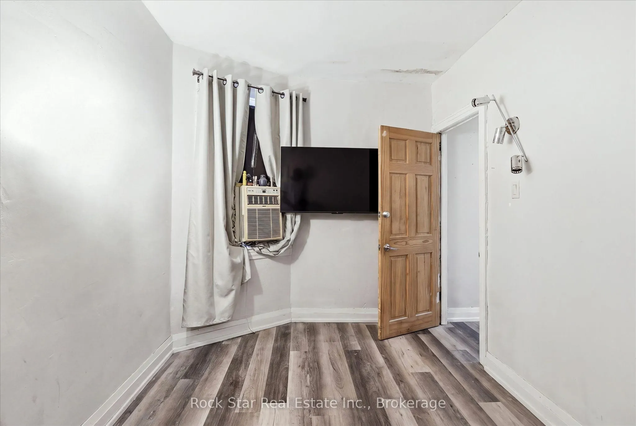 1259 Davenport Road