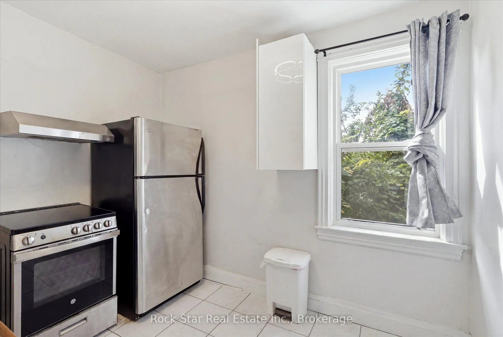 1259 Davenport Road