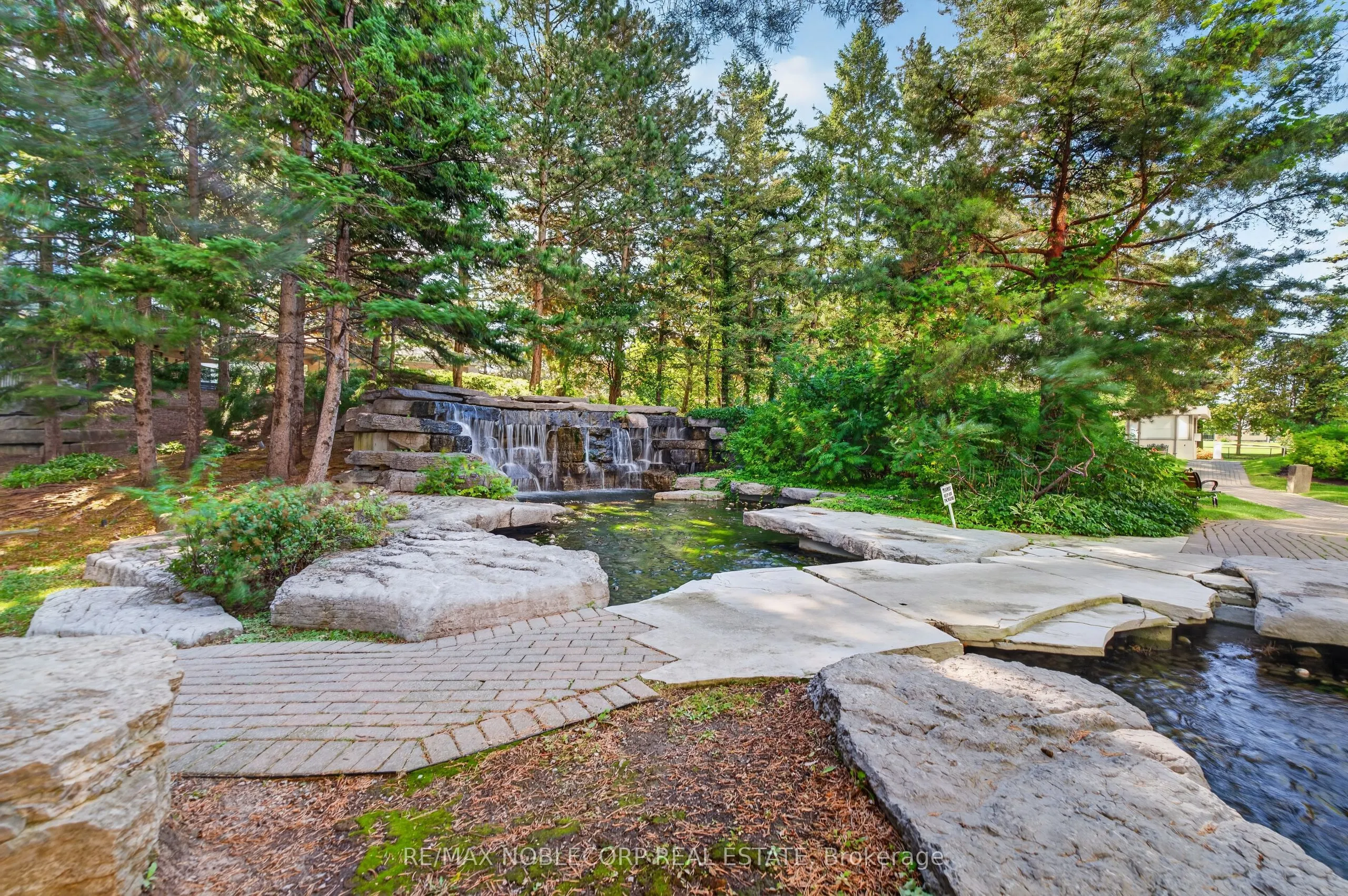 22 Hanover Road #1603
