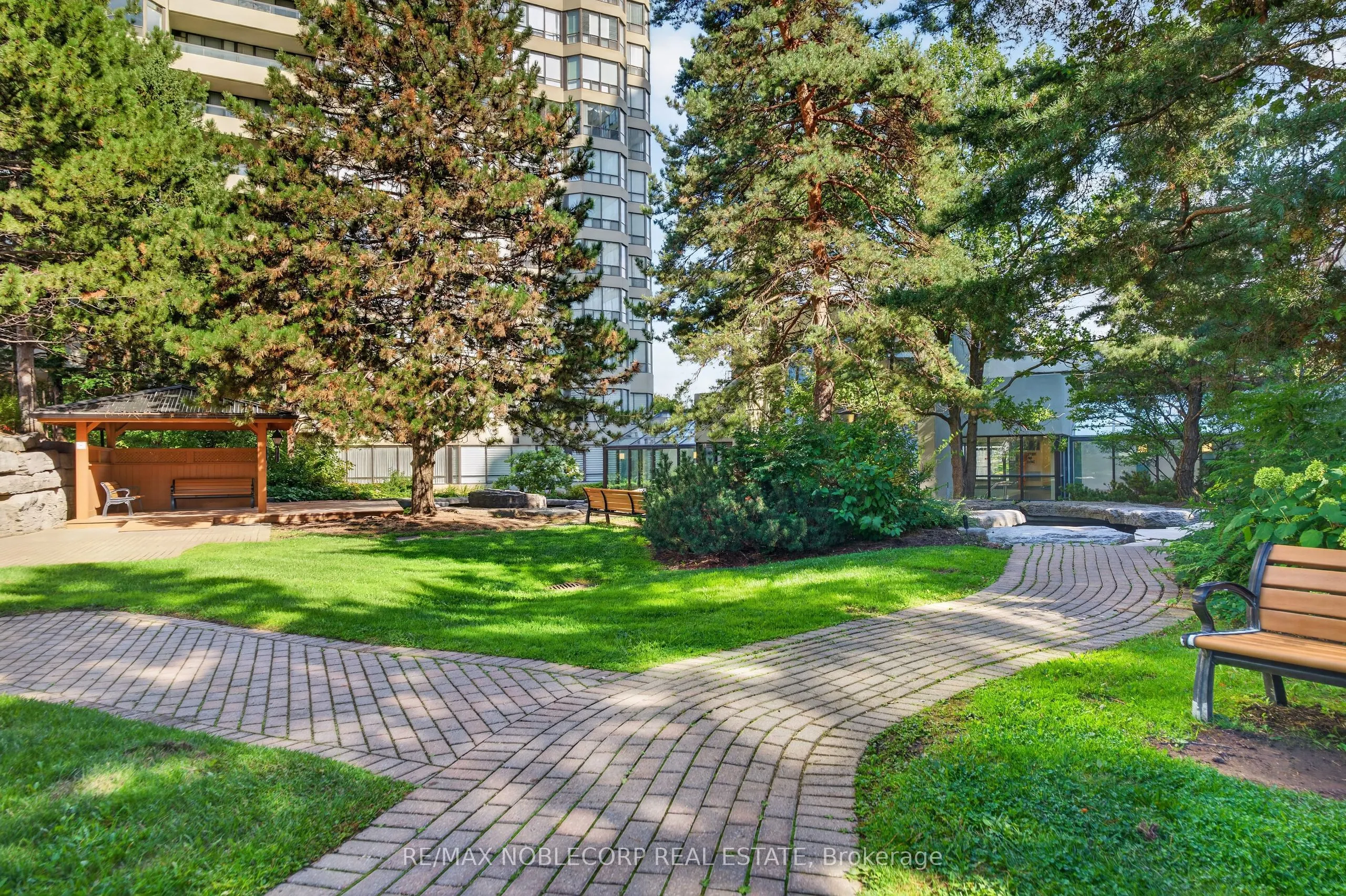 22 Hanover Road #1603
