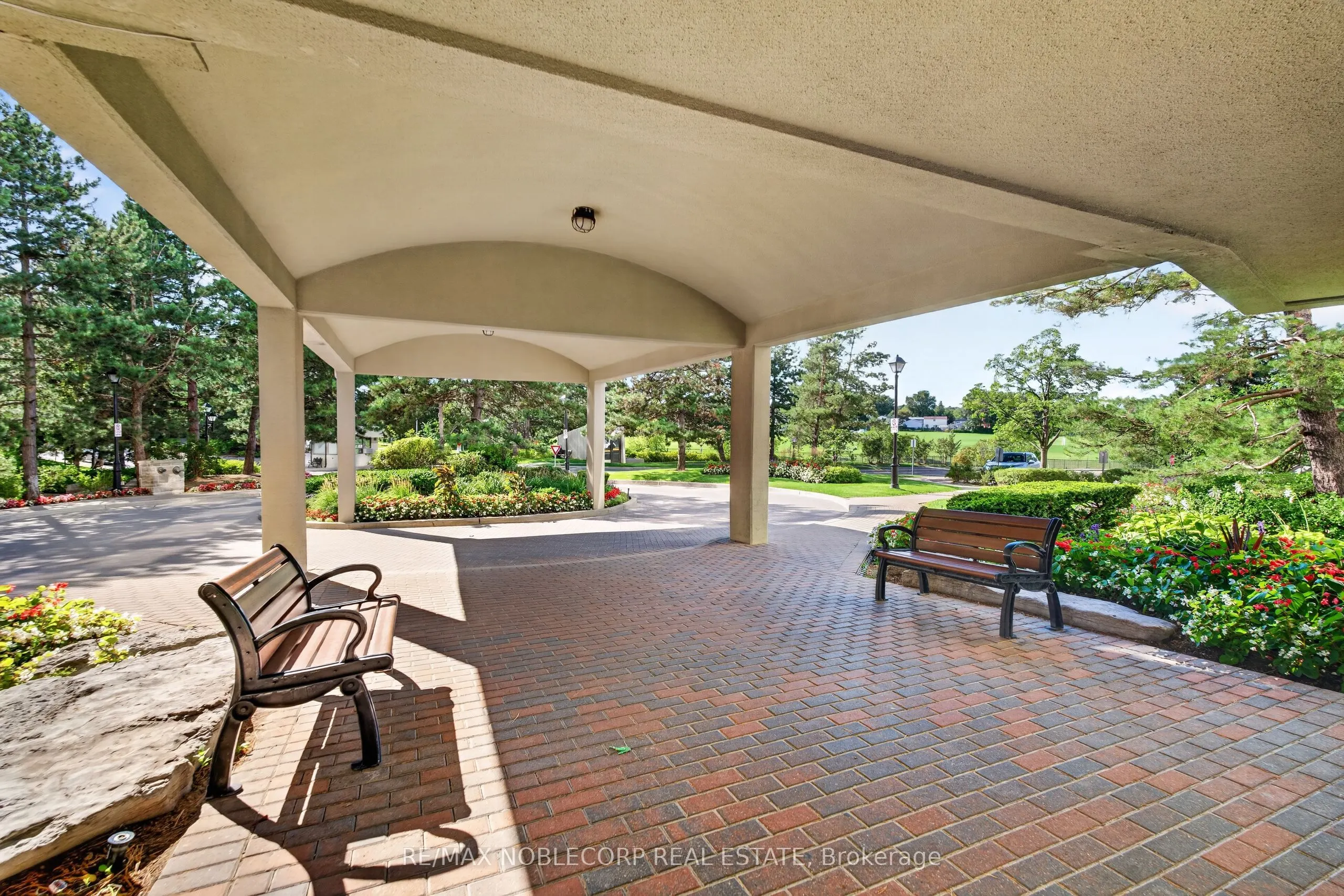 22 Hanover Road #1603