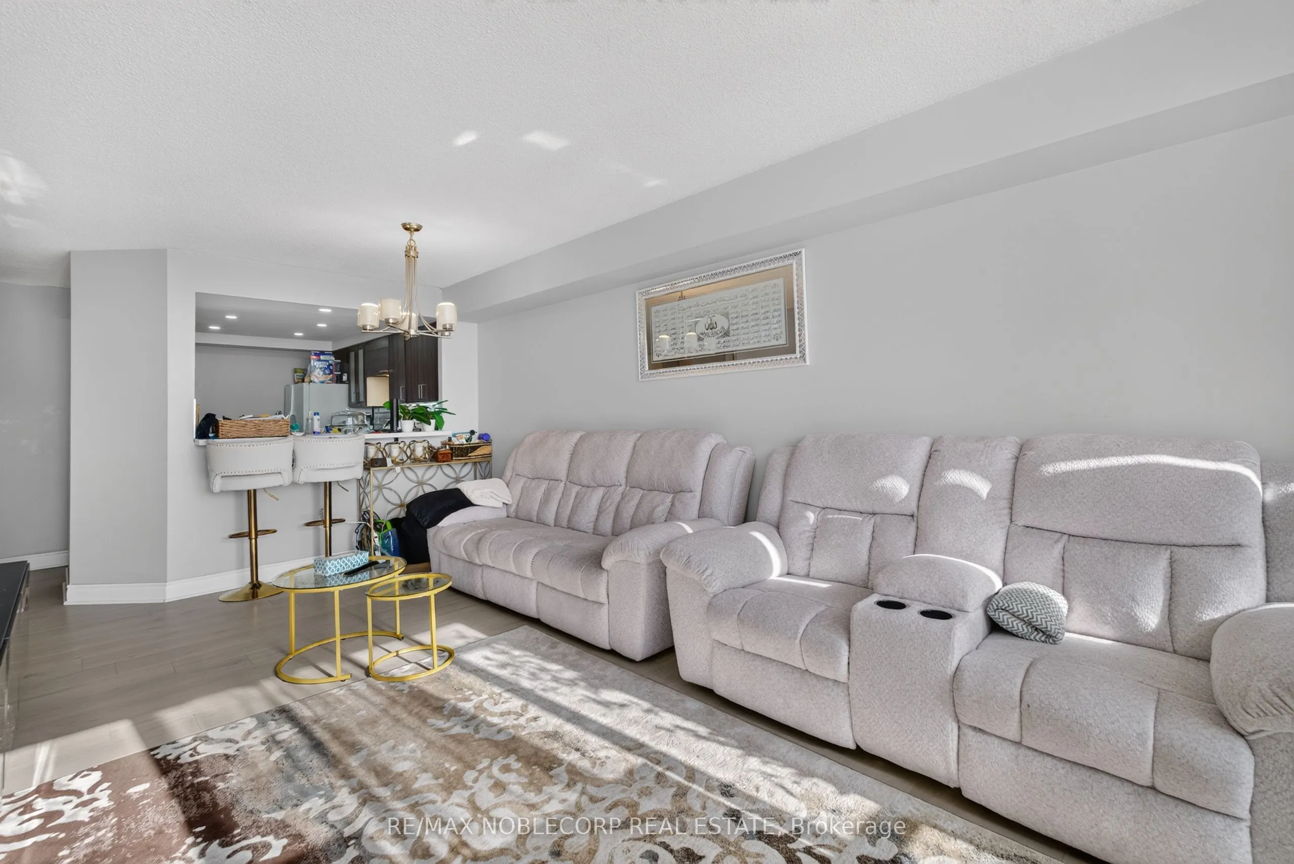 22 Hanover Road #1603