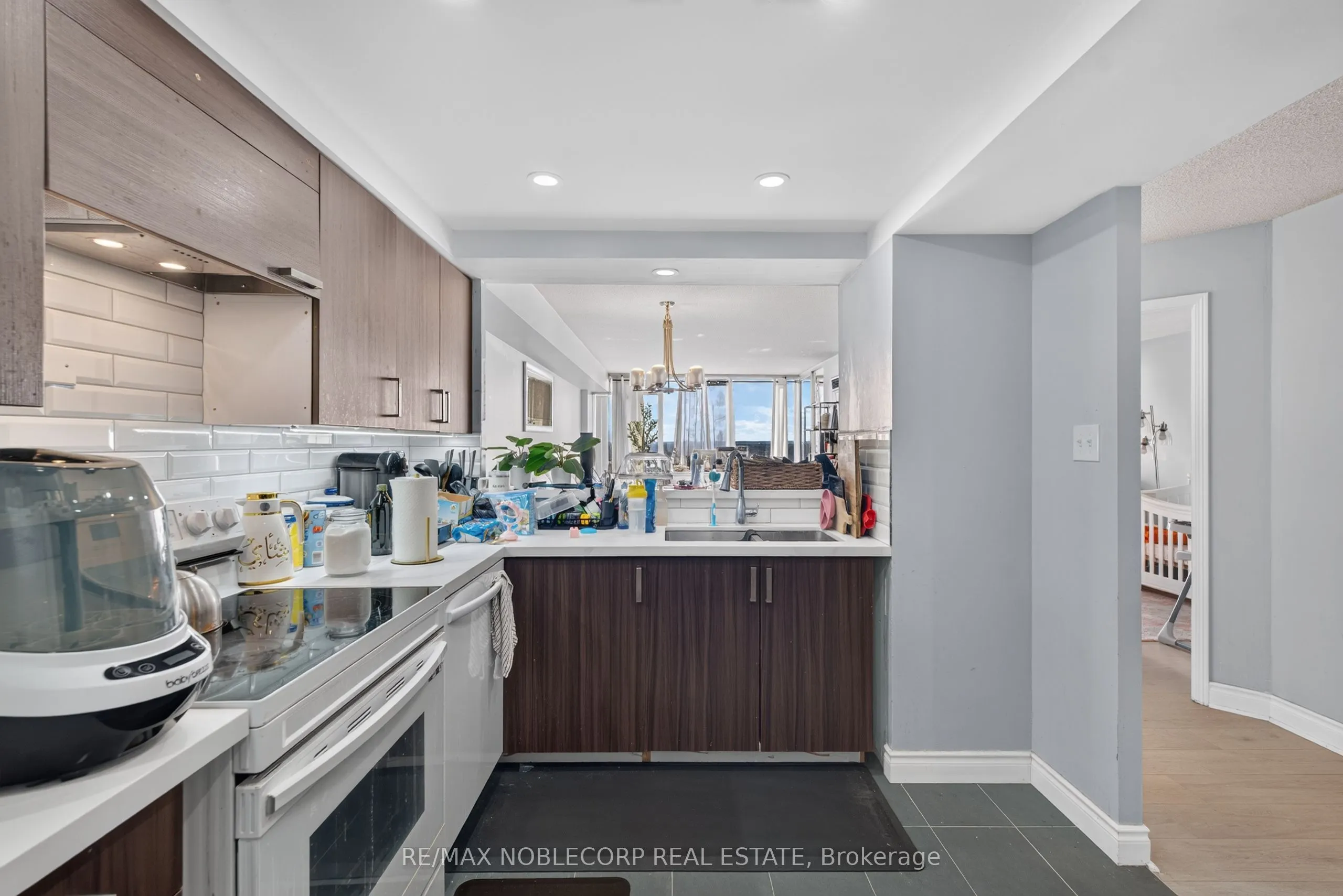 22 Hanover Road #1603