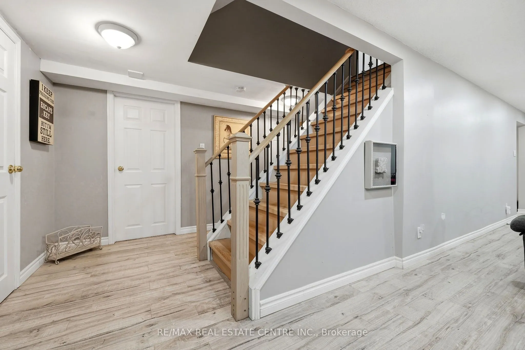 44 Madelaine Crescent