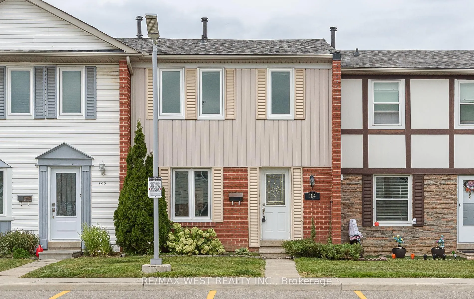 900 Central Park Drive #104