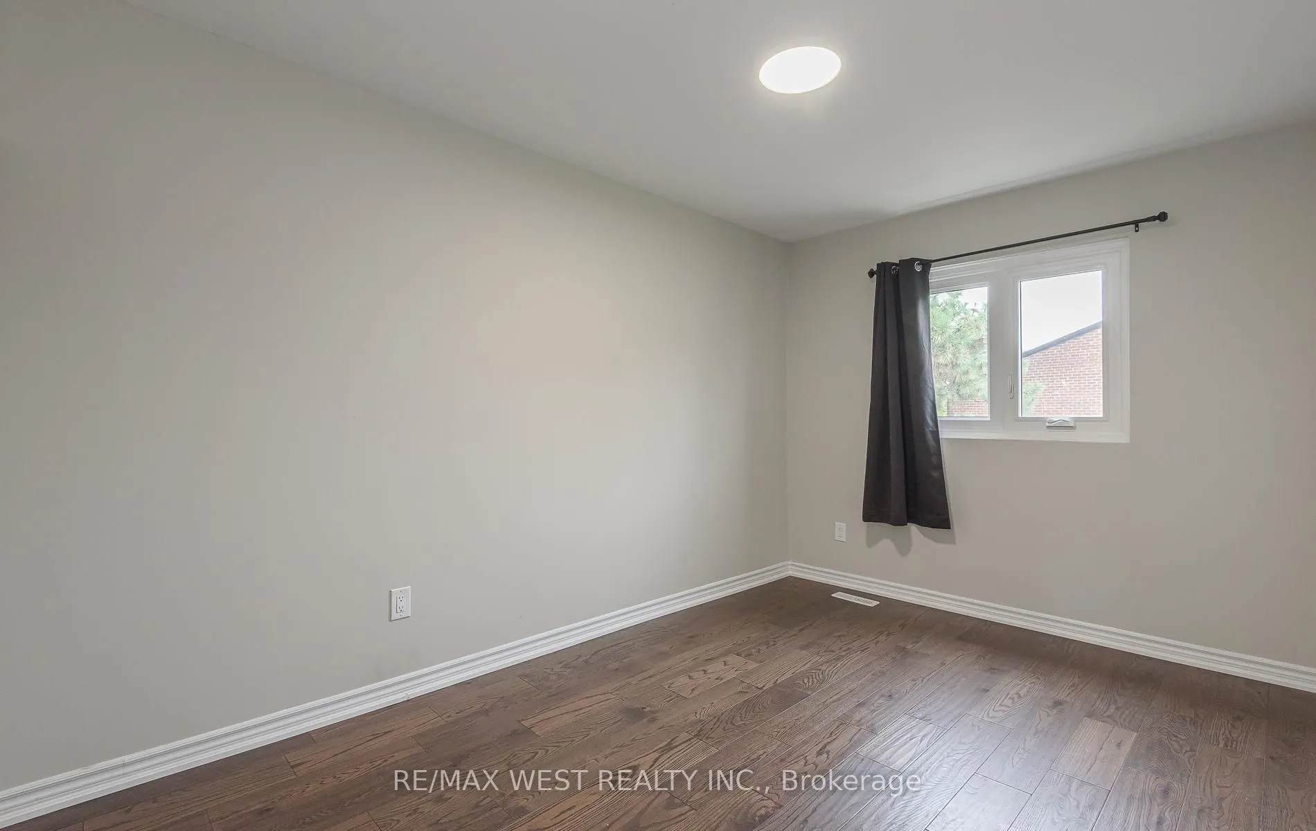900 Central Park Drive #104