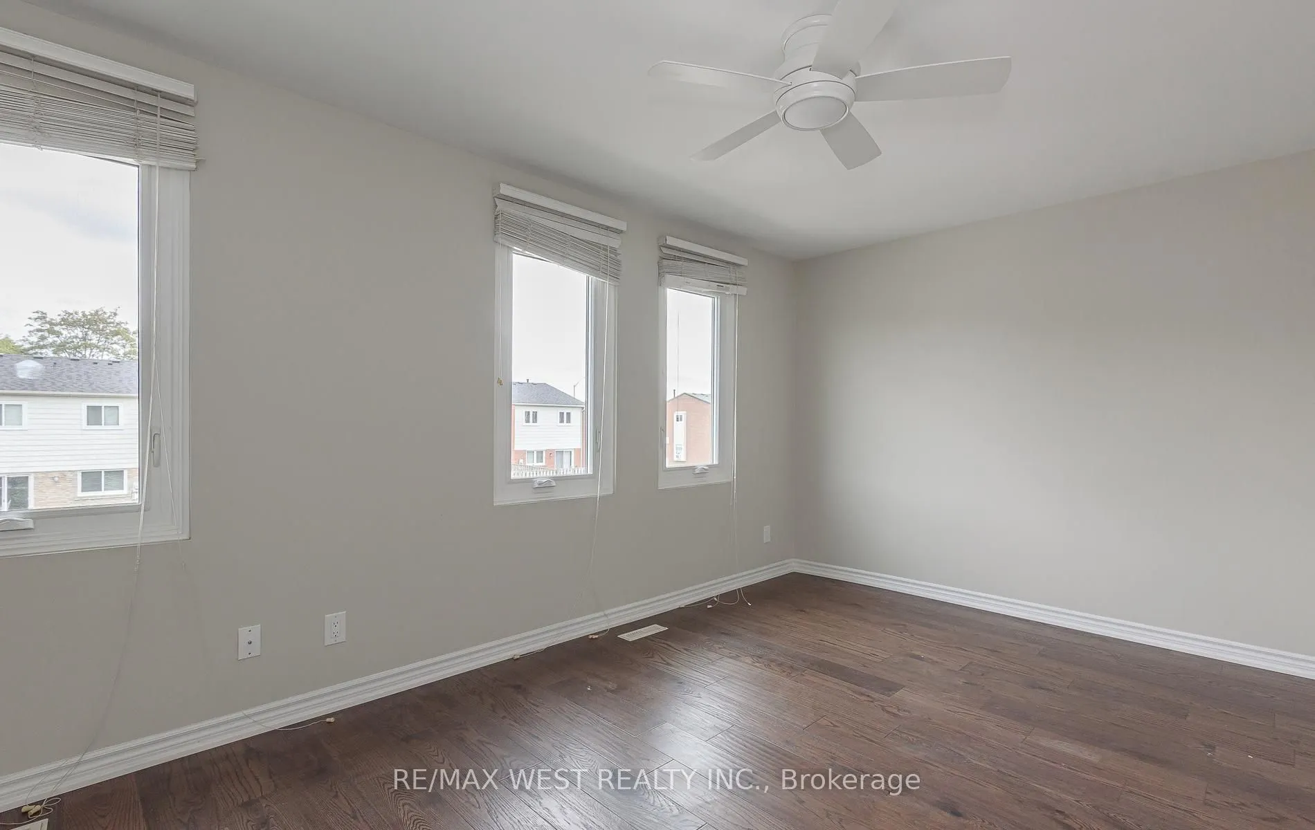 900 Central Park Drive #104
