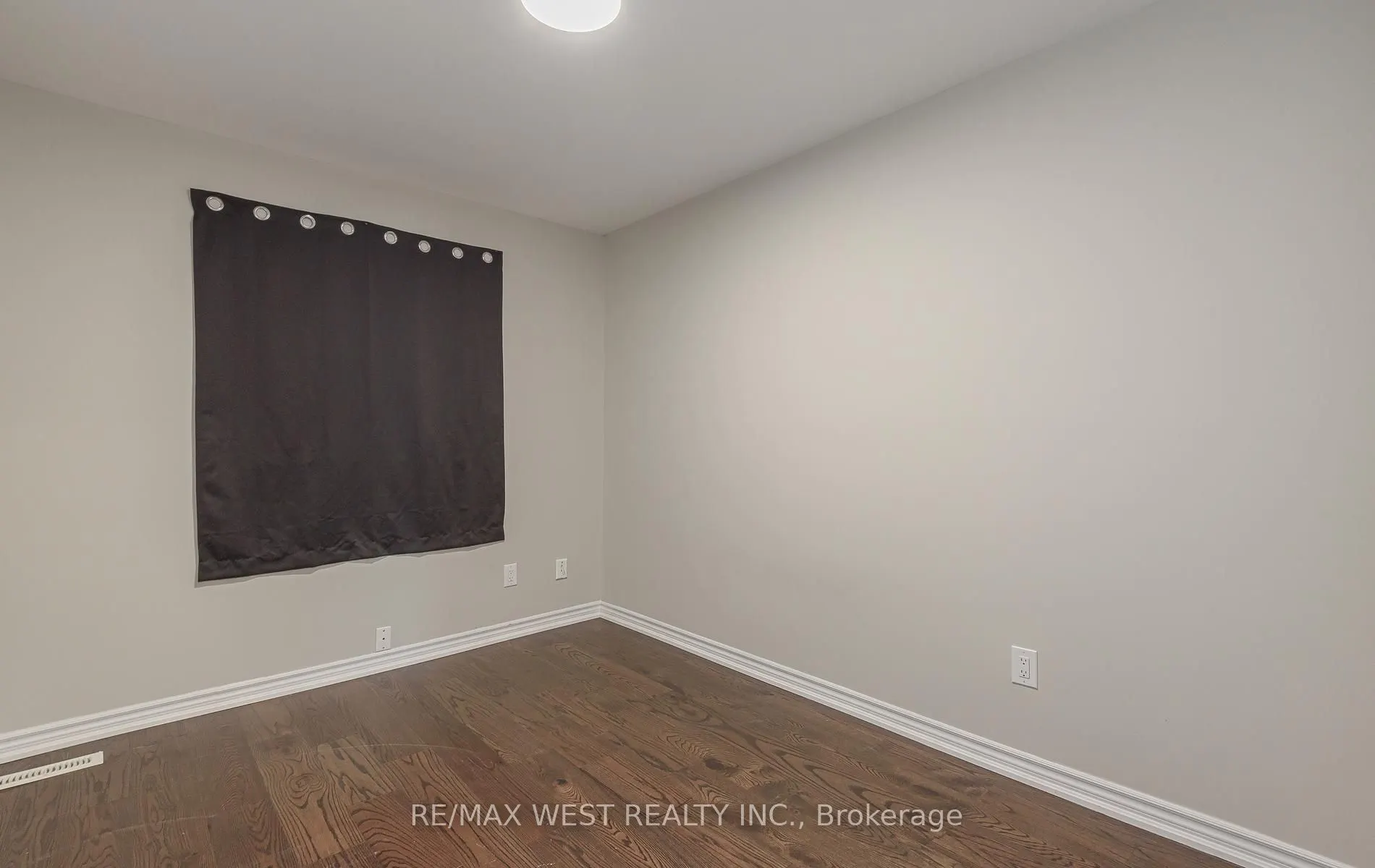 900 Central Park Drive #104