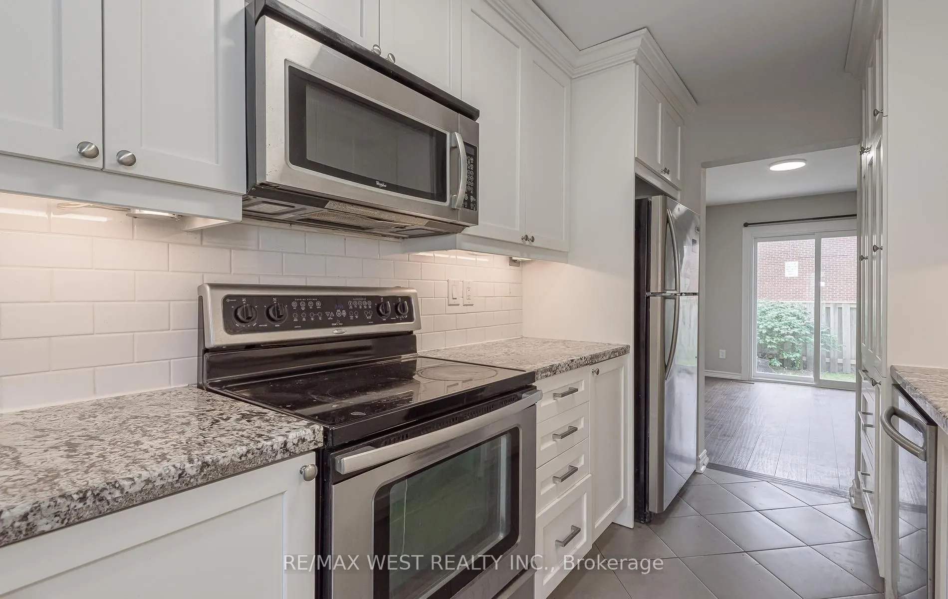900 Central Park Drive #104