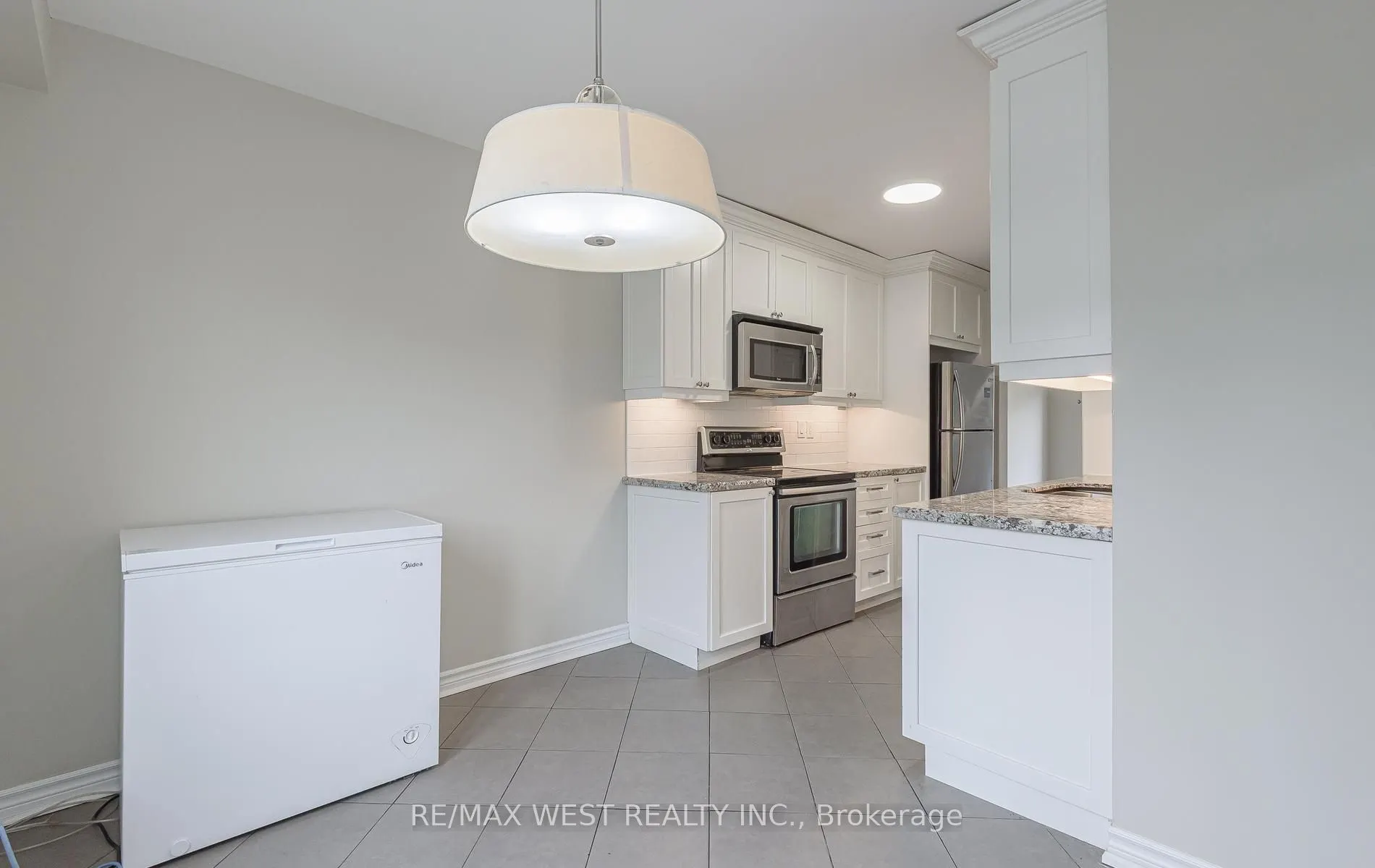 900 Central Park Drive #104