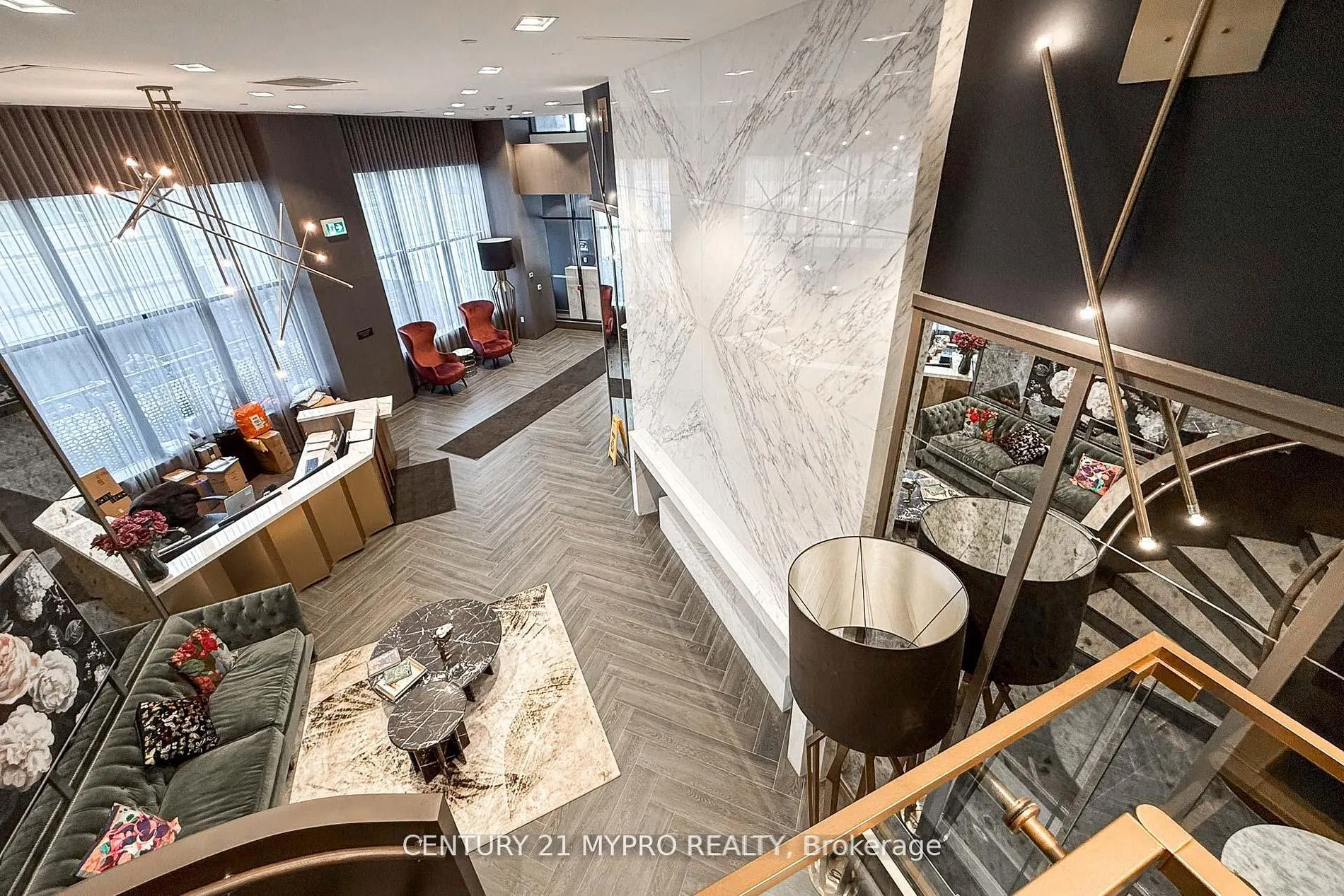 395 Dundas Street W #115