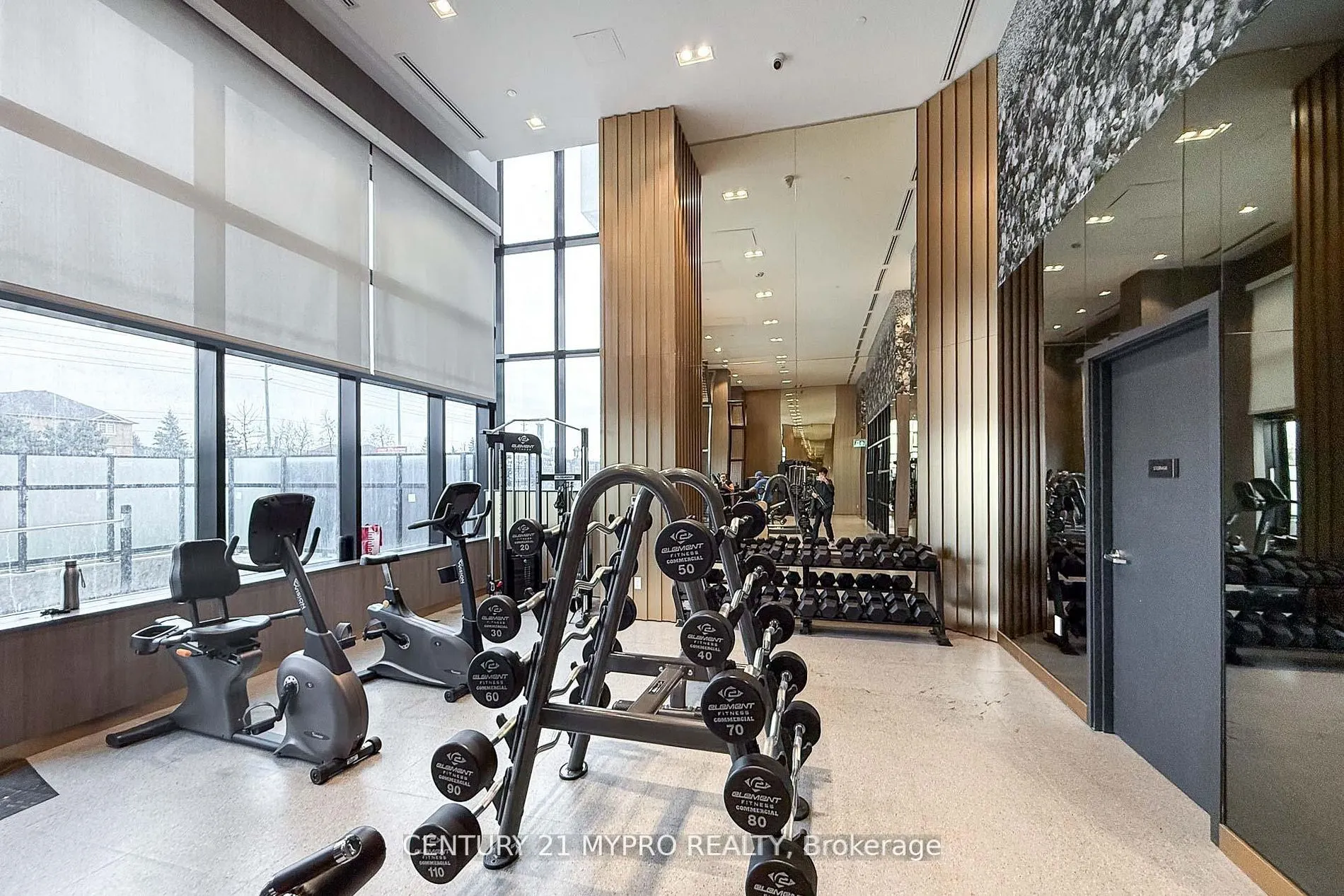 395 Dundas Street W #115