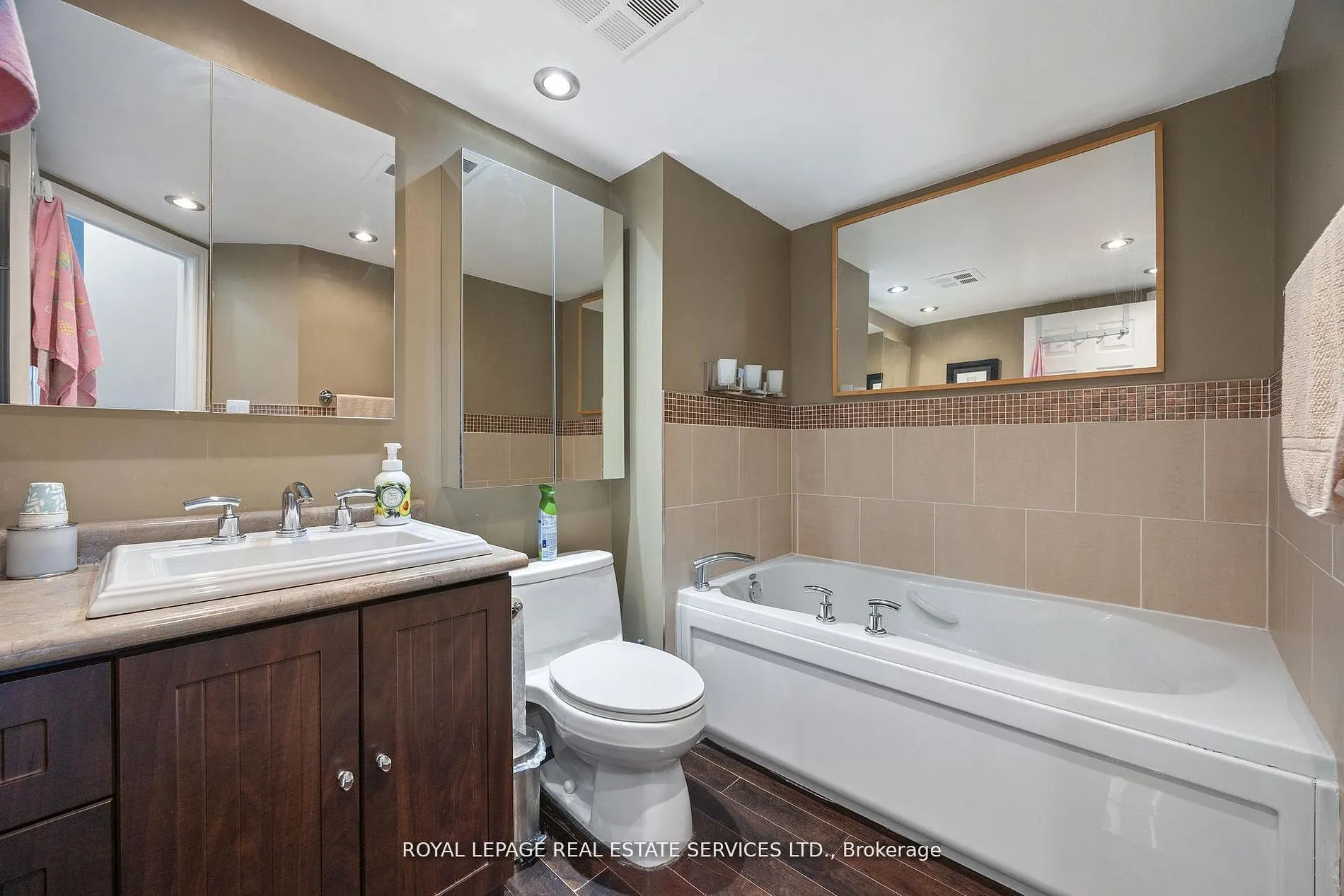 2261 Lake Shore Boulevard W #1010