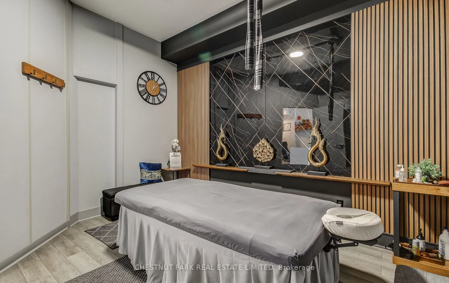 885 Lakeshore Road E #3