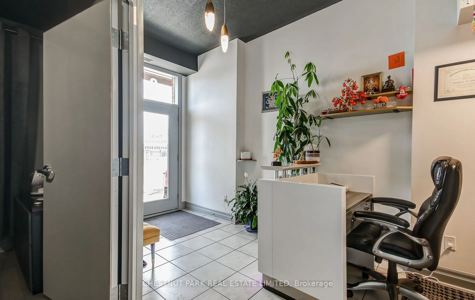 885 Lakeshore Road E #3
