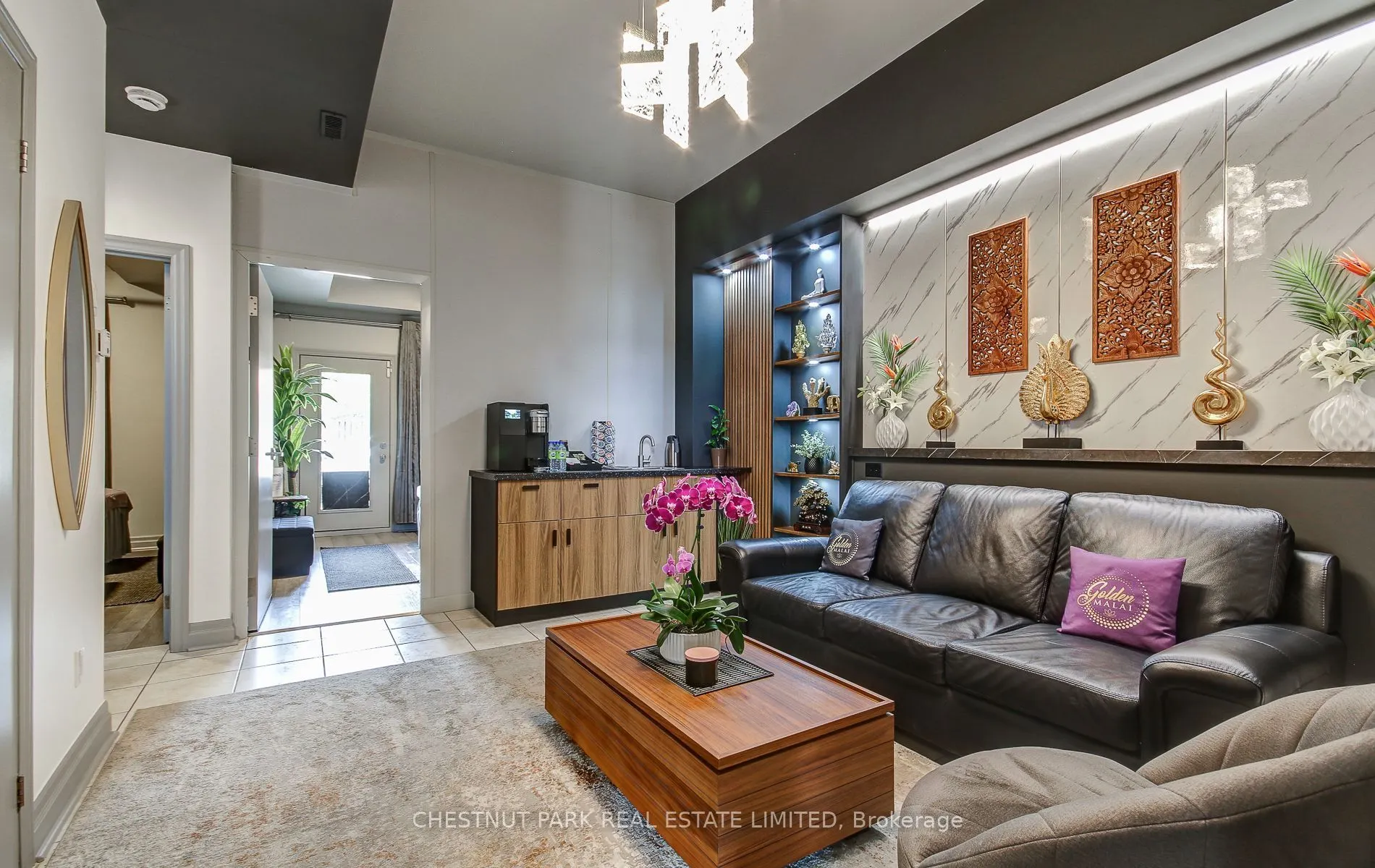 885 Lakeshore Road E #3