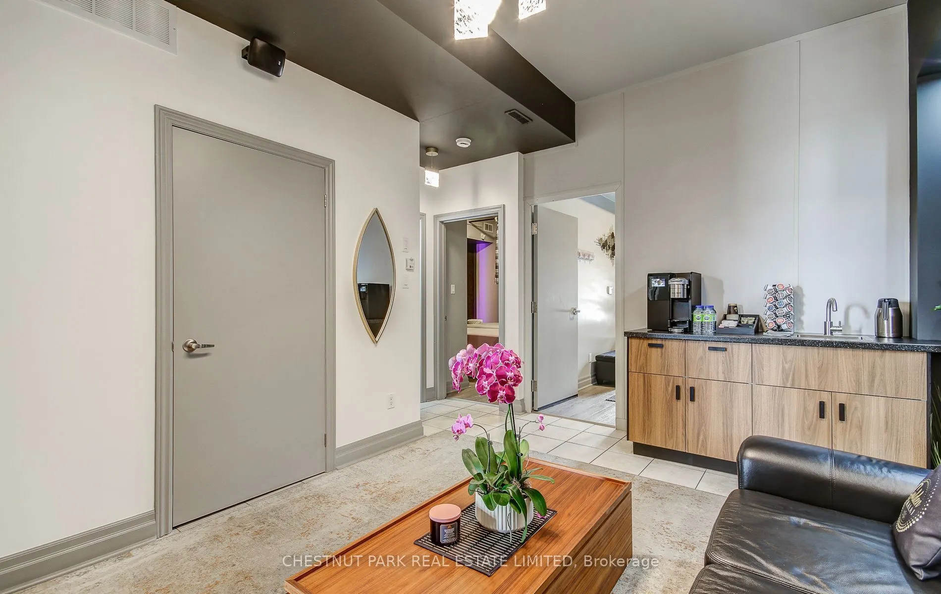 885 Lakeshore Road E #3