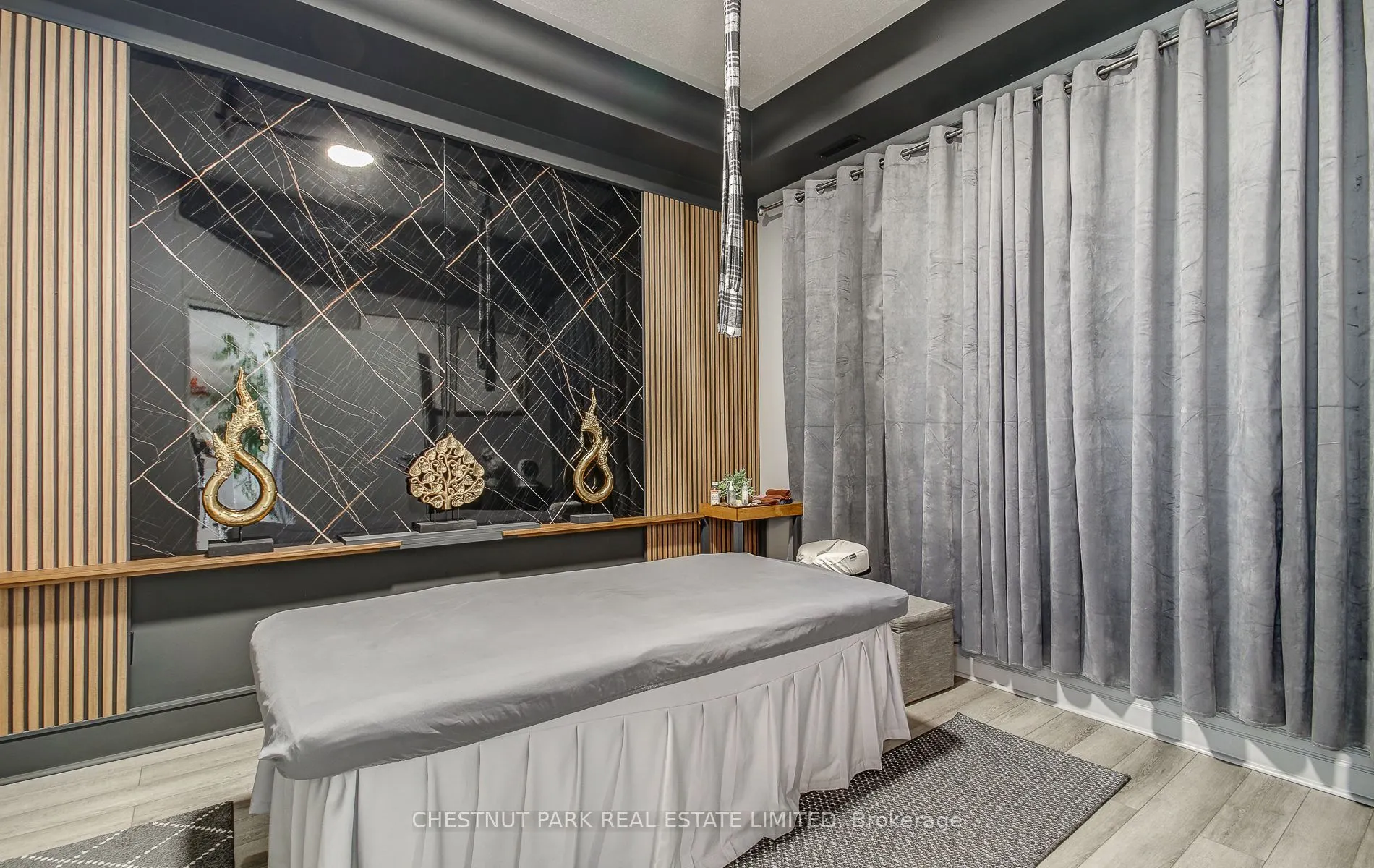 885 Lakeshore Road E #3