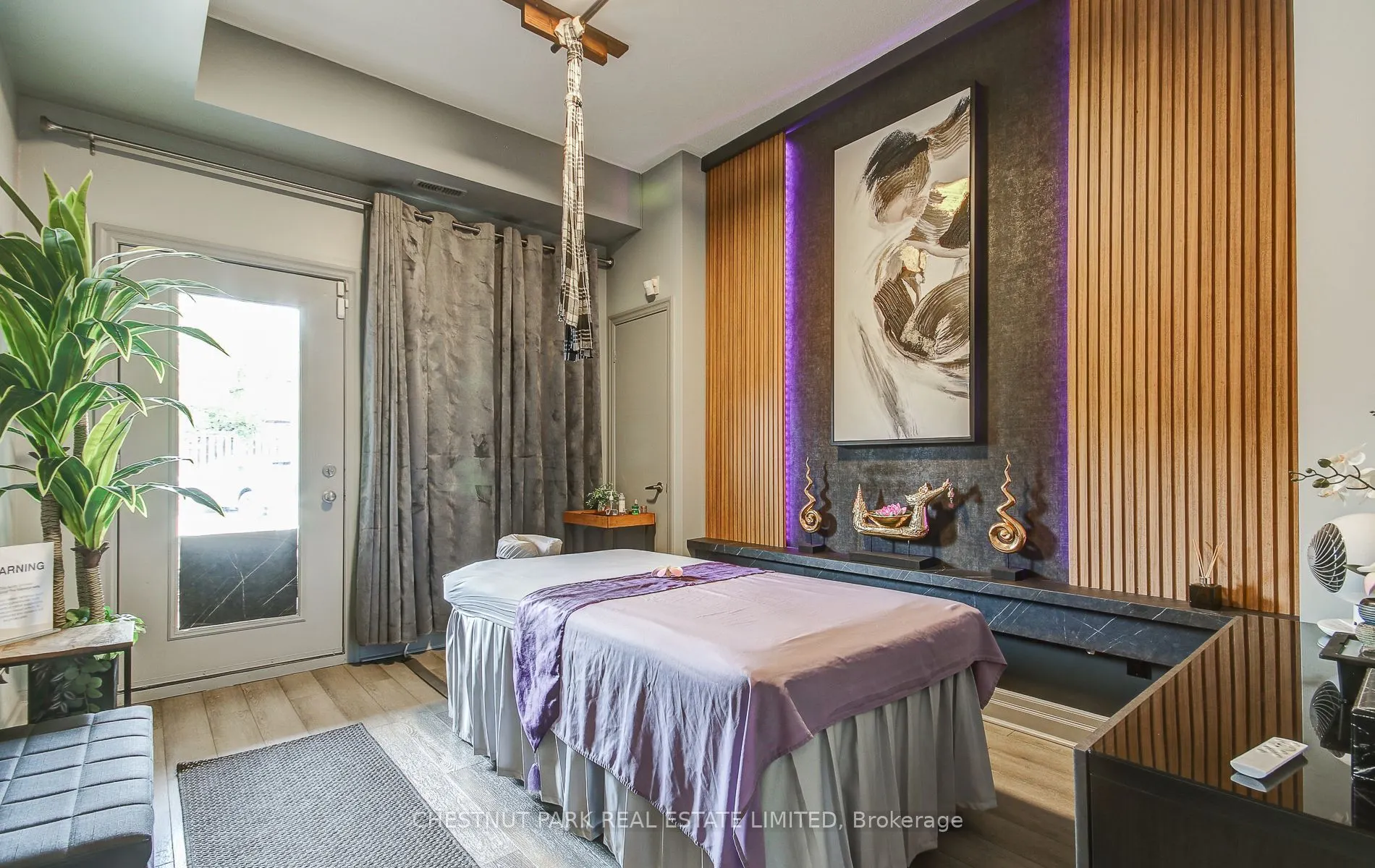 885 Lakeshore Road E #3