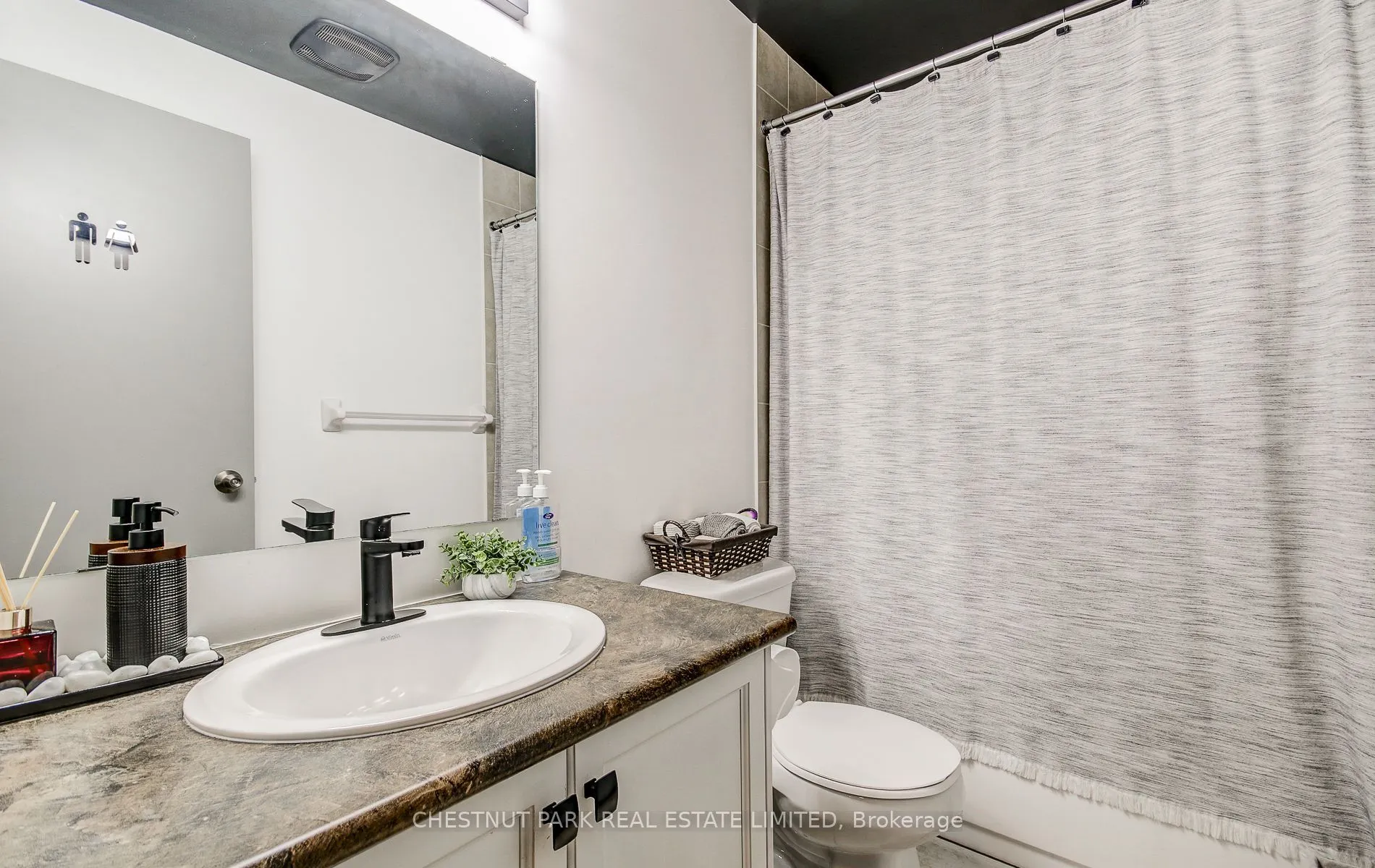 885 Lakeshore Road E #3