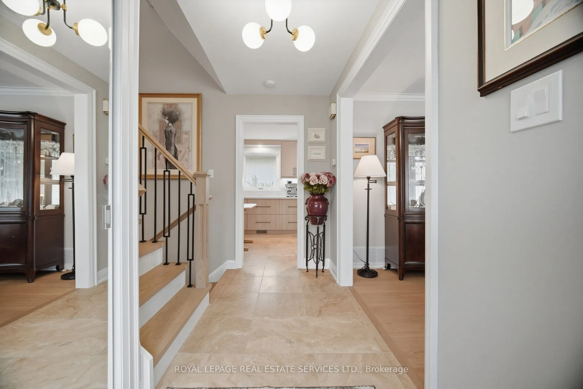 726 Netherton Crescent