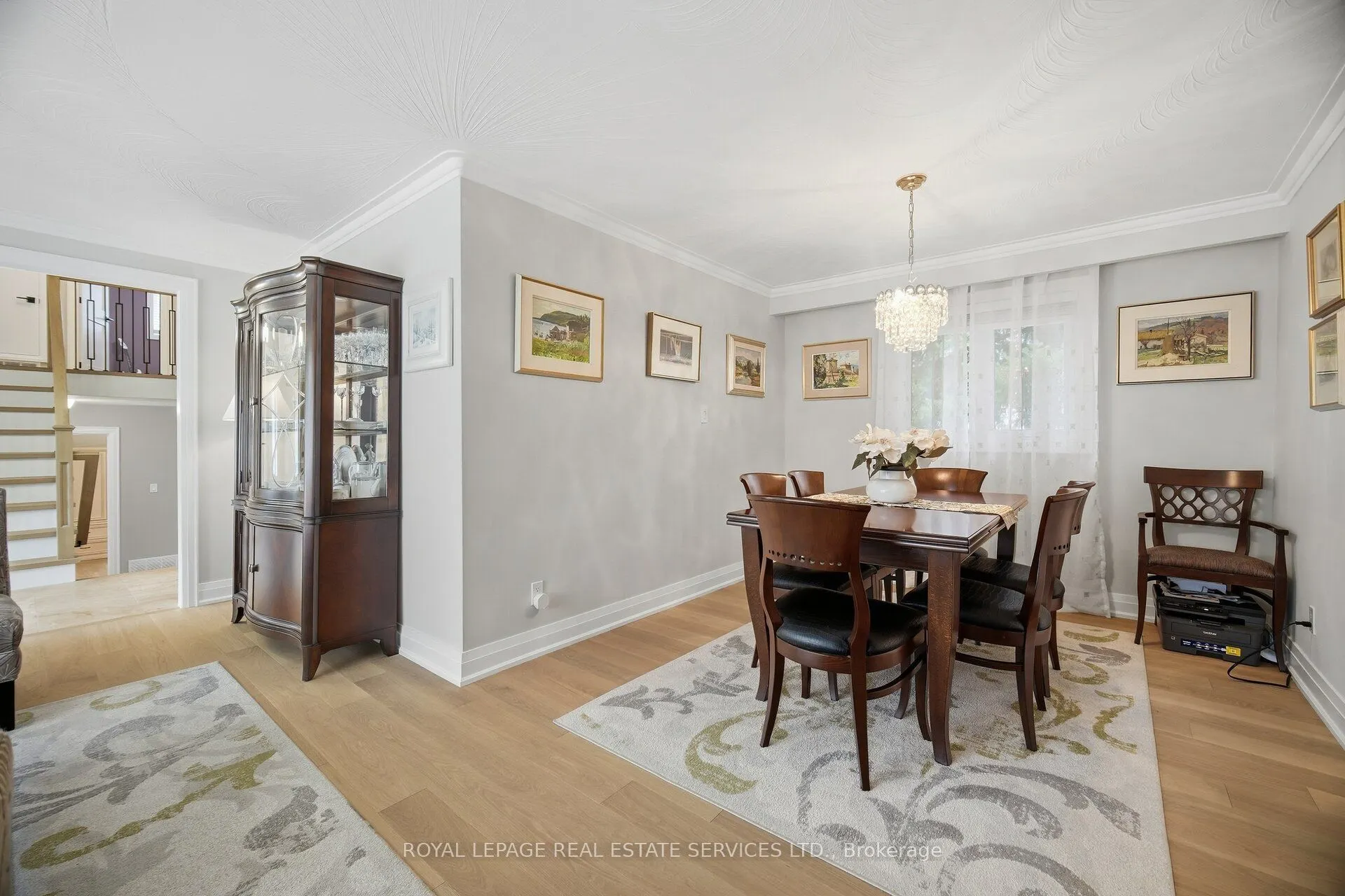 726 Netherton Crescent