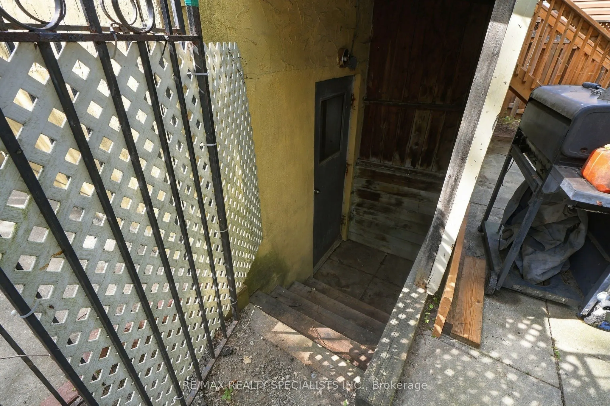 67 Twenty Seventh Street