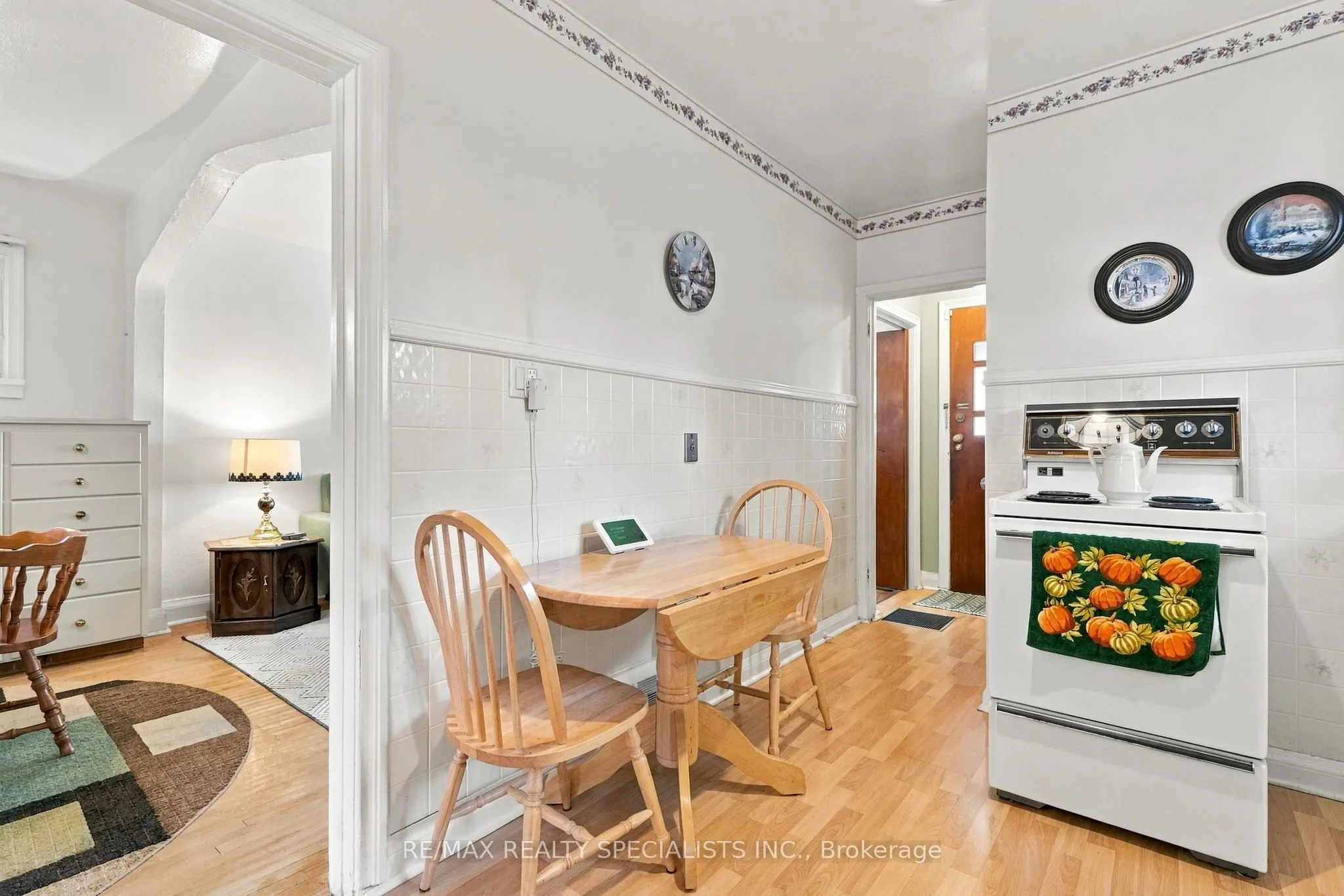 93 Cavell Avenue