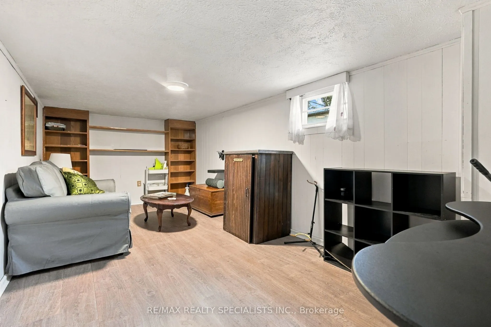 93 Cavell Avenue