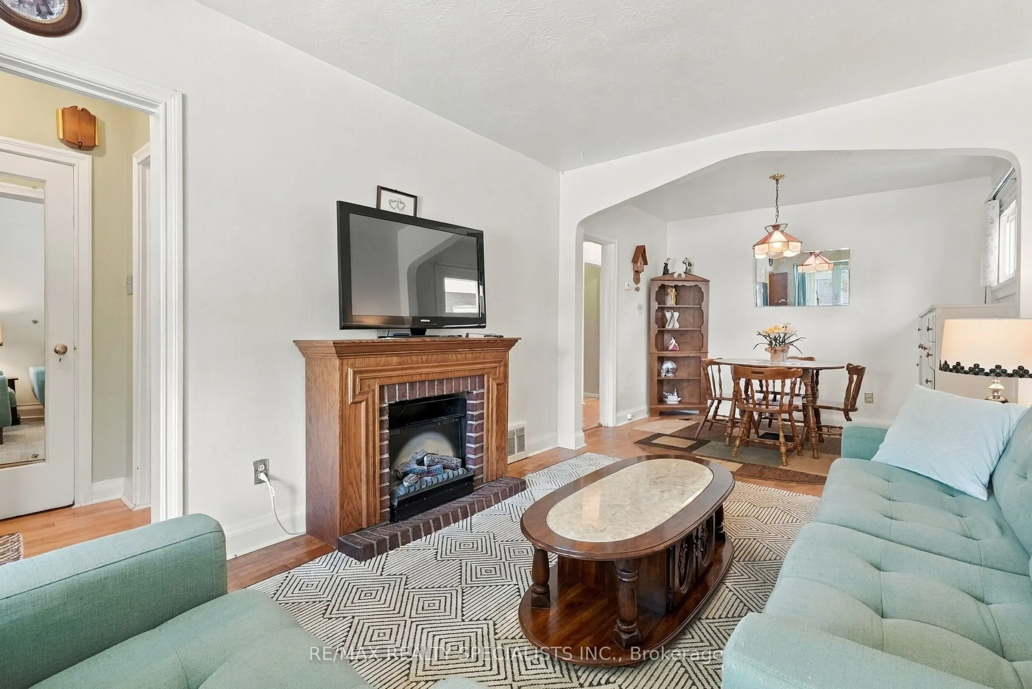 93 Cavell Avenue