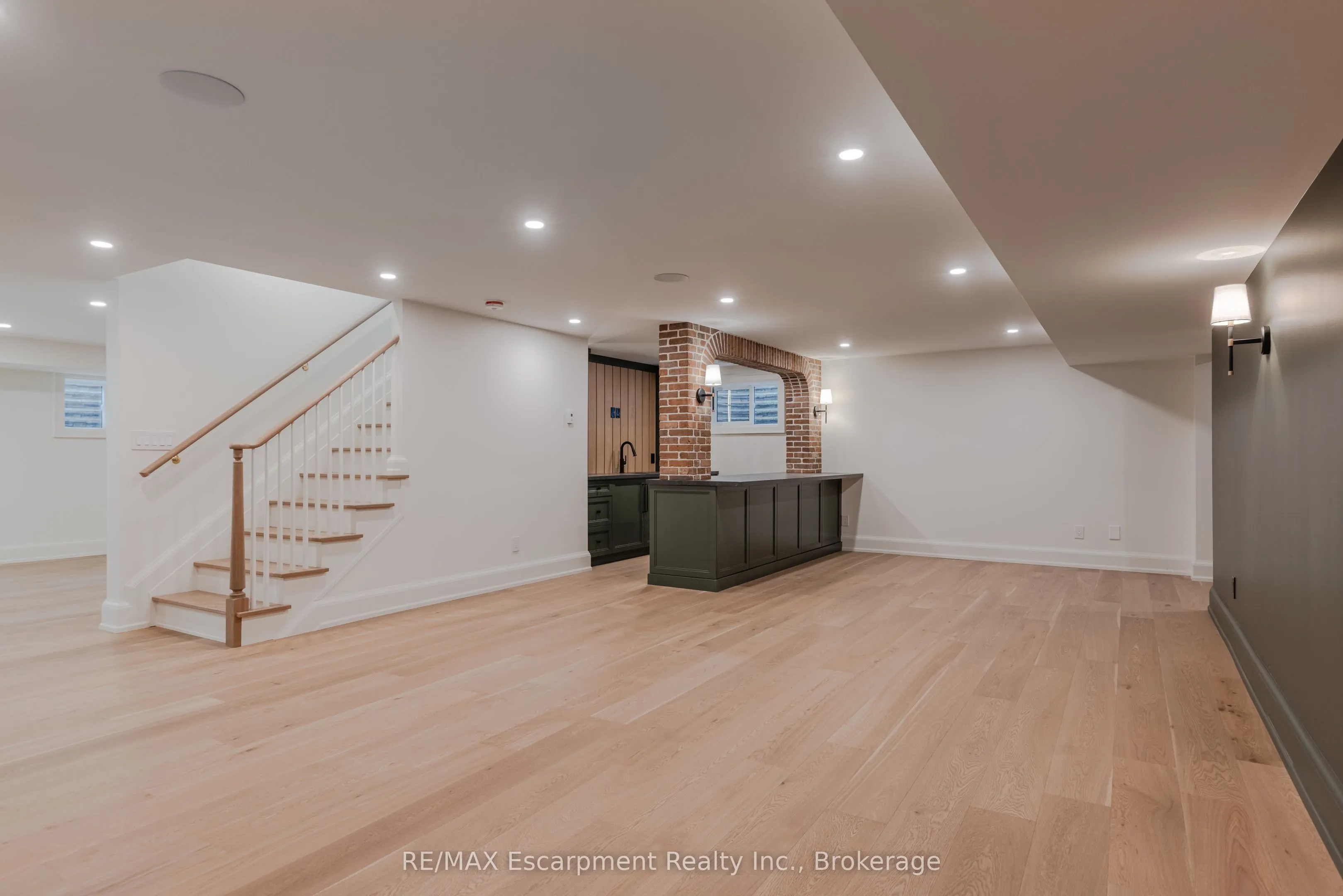 130 Edgecliffe Place