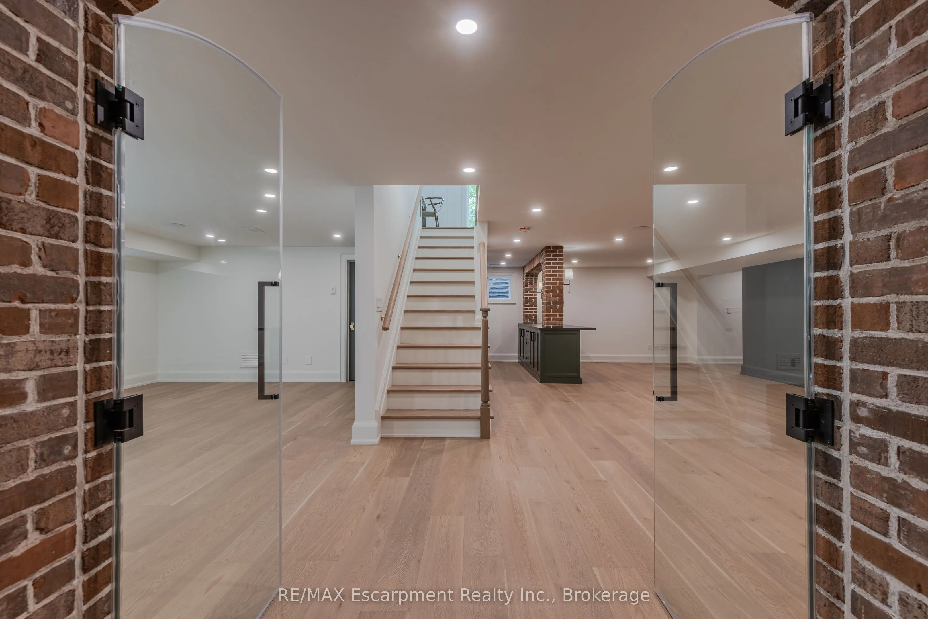 130 Edgecliffe Place