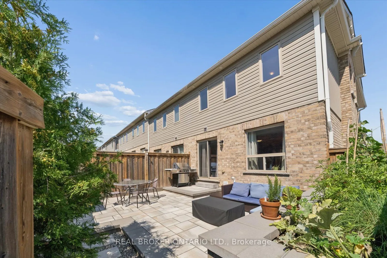 126 Parkinson Crescent