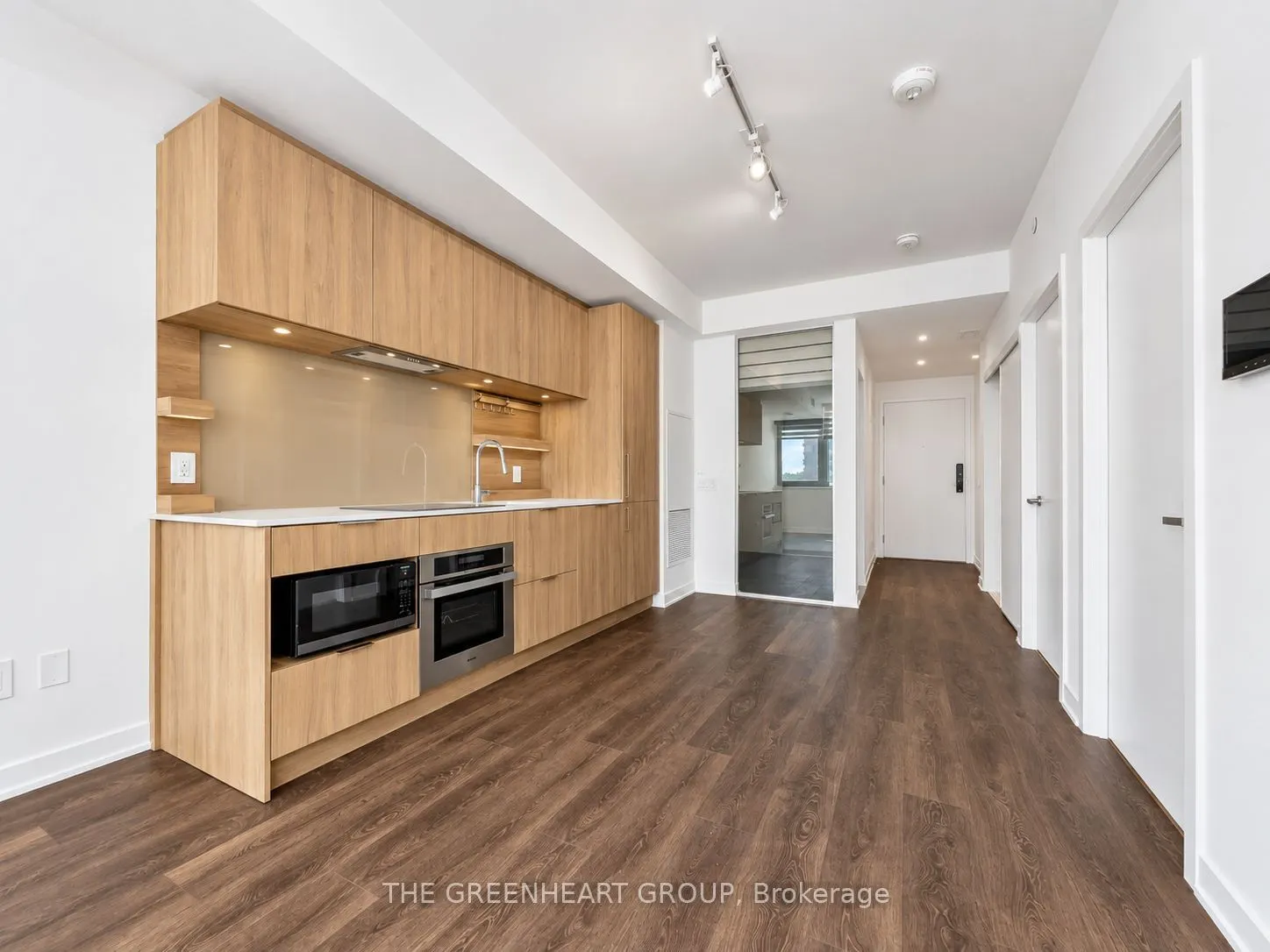 28 Ann Street #217