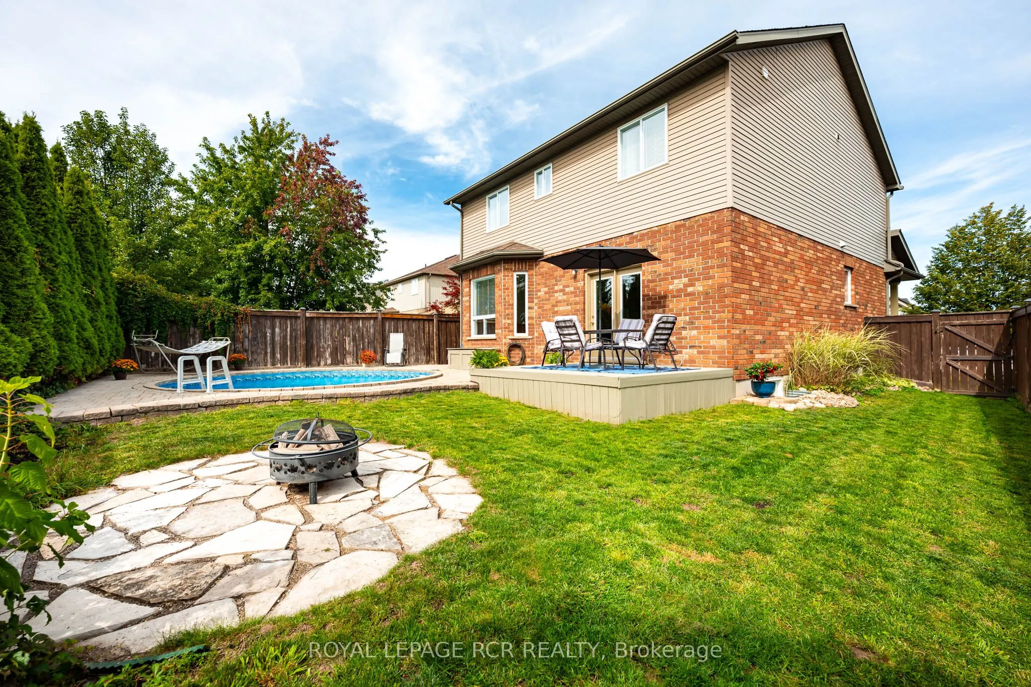 12 Maude Court