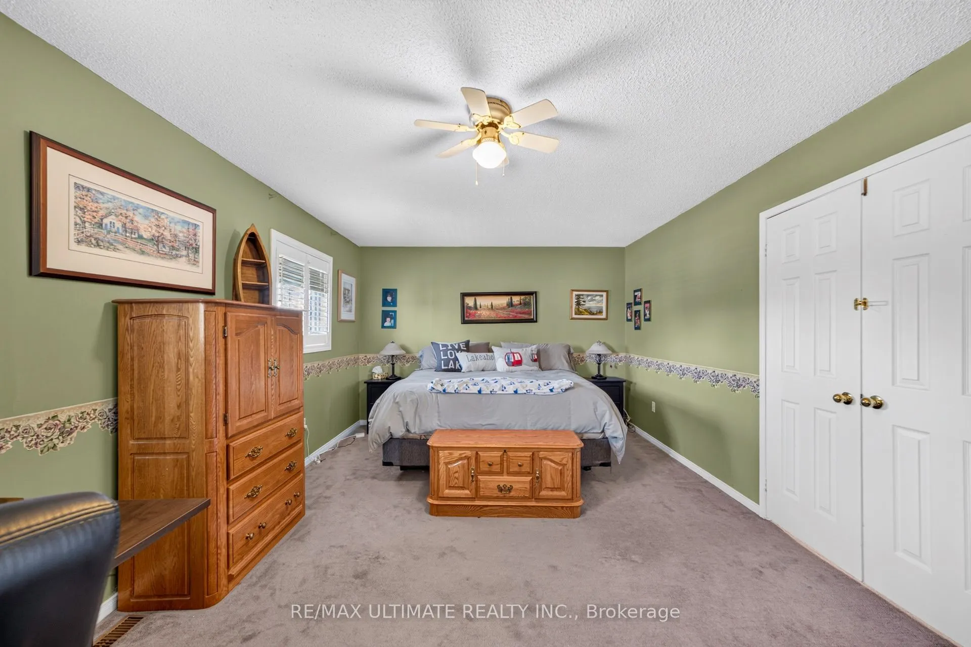 96 Cresthaven Road