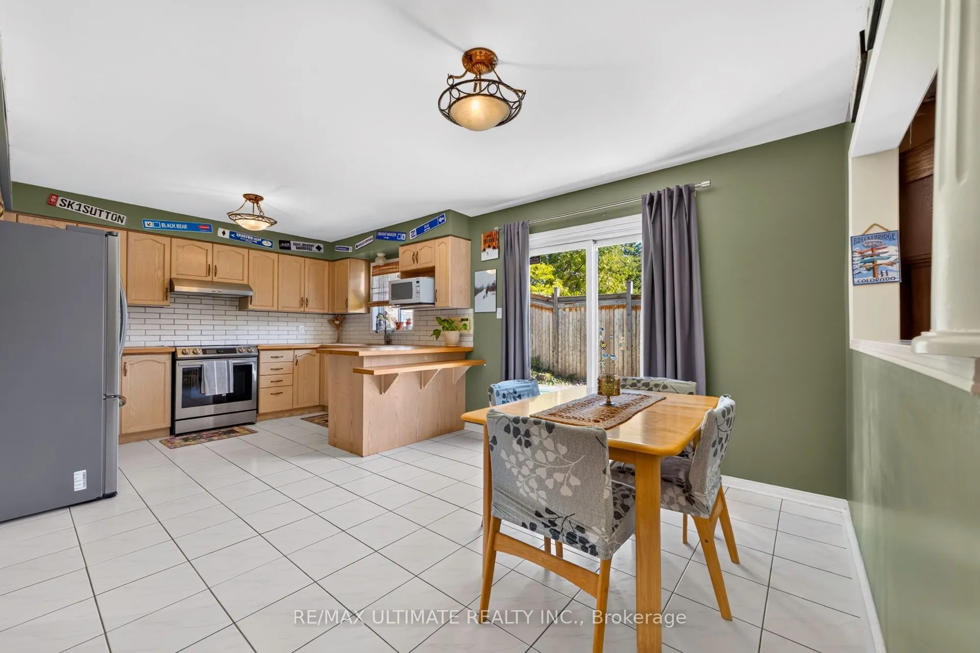96 Cresthaven Road