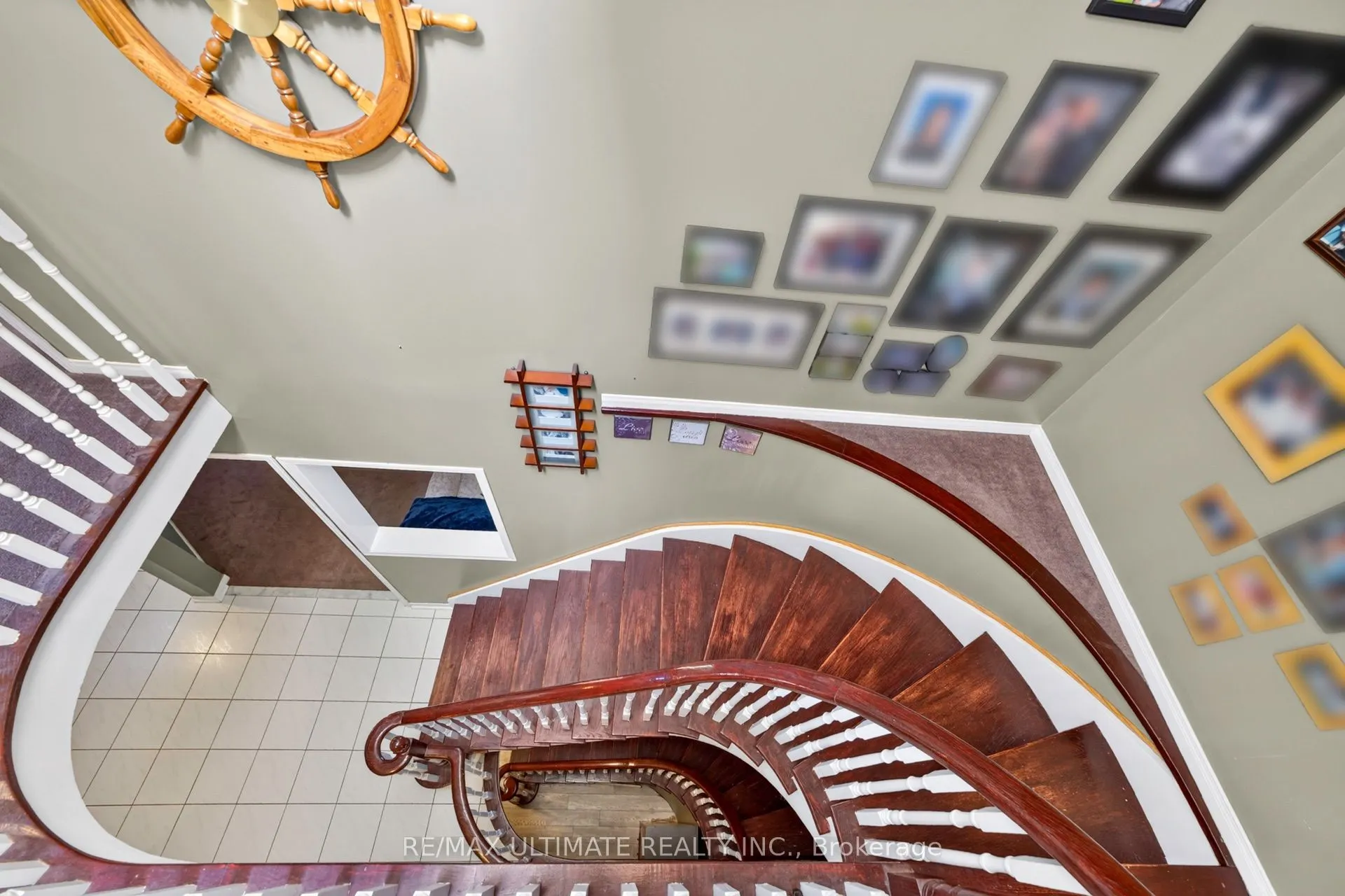 96 Cresthaven Road