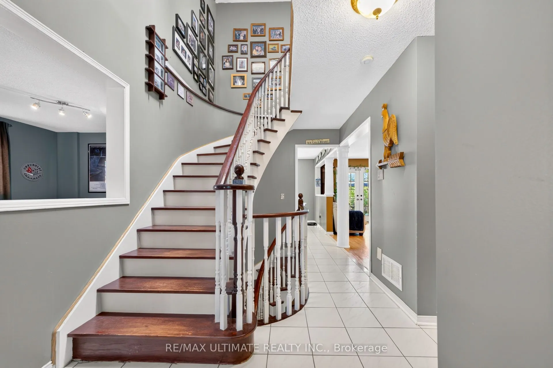 96 Cresthaven Road