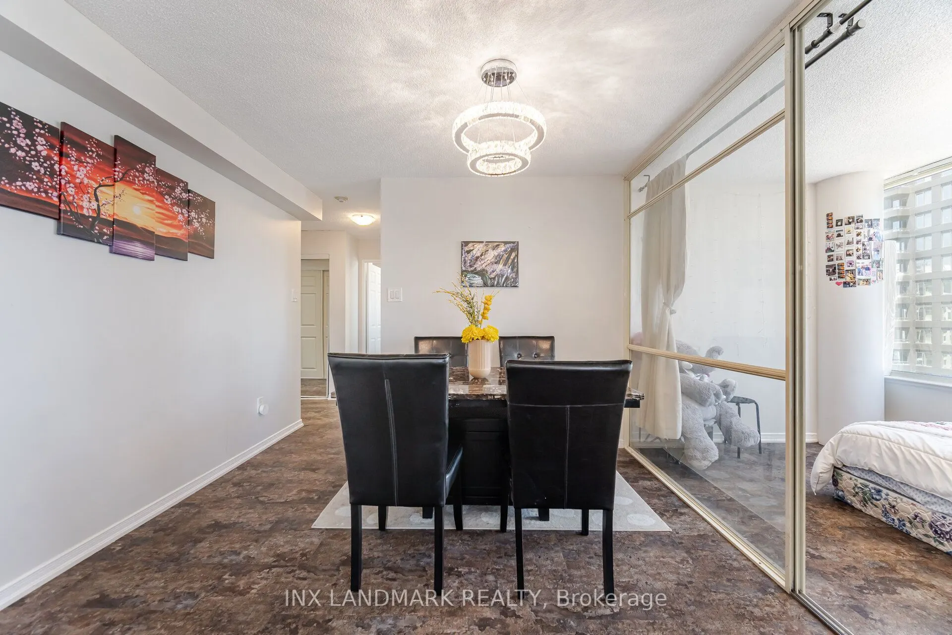 330 Rathburn Road W #2008